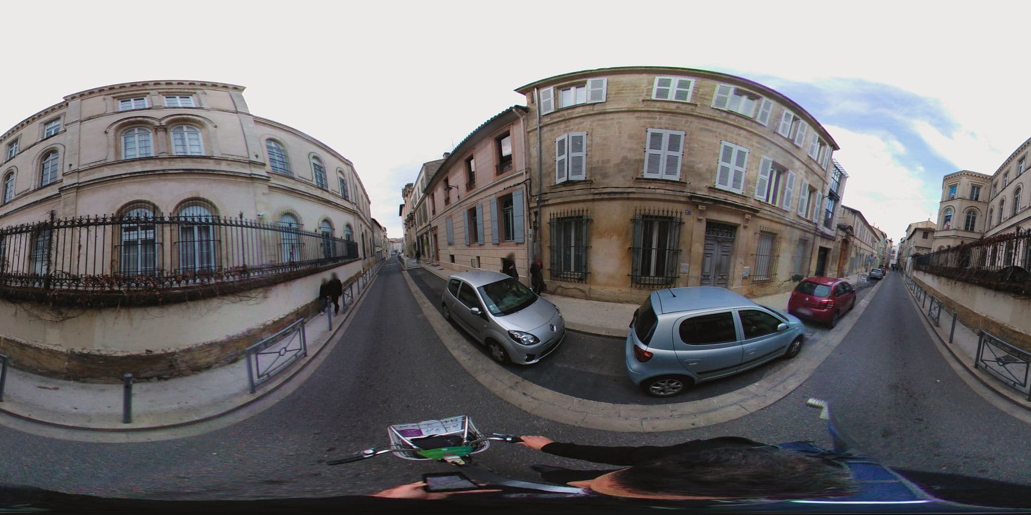 Street view near T2 centre ville avec extérieur, Avignon — © zimmy (CC BY-SA · Mapillary)