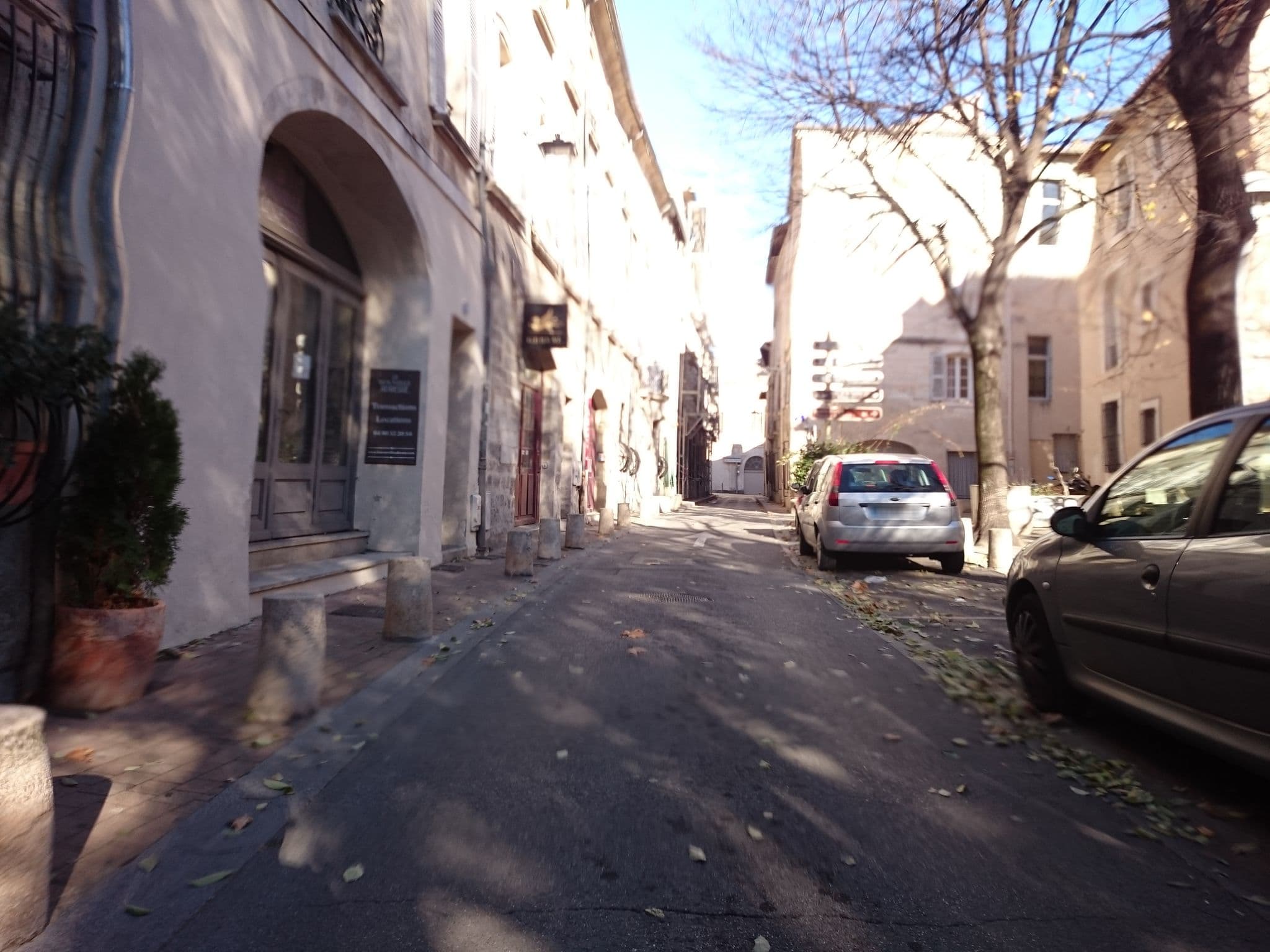 Street view near LE LIMAS B&B, Avignon — © fganz (CC BY-SA · Mapillary)