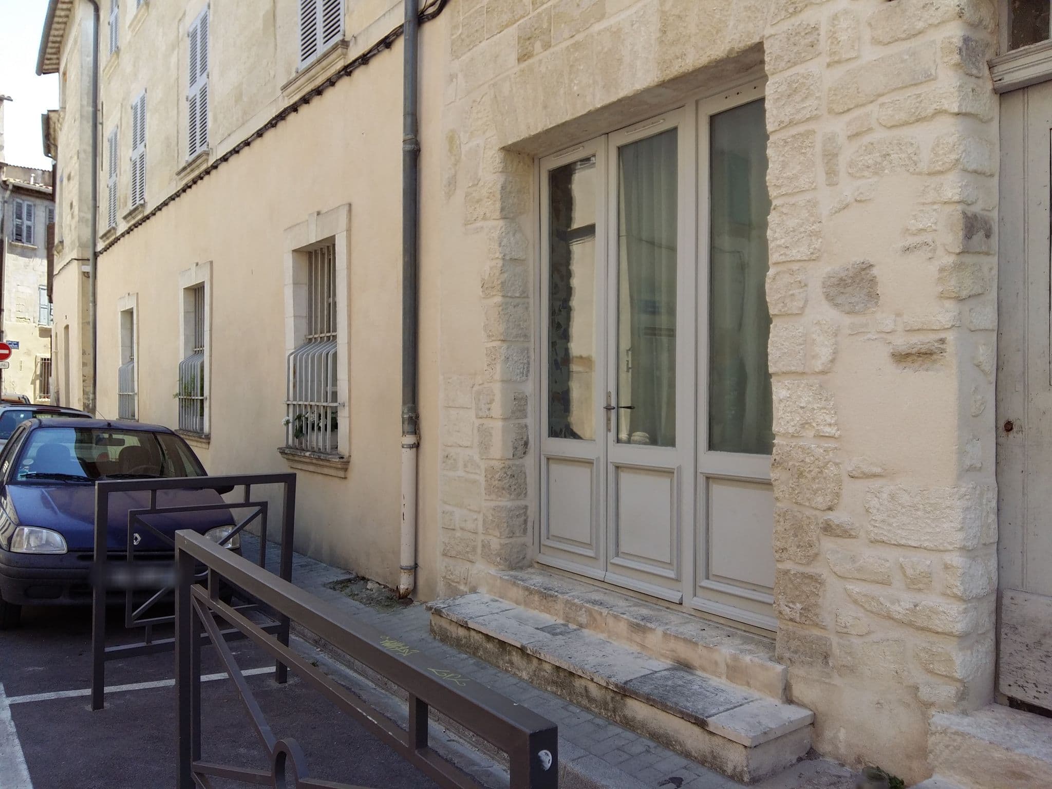 Street view near Coeur de Provence STC, Avignon — © zimmy (CC BY-SA · Mapillary)