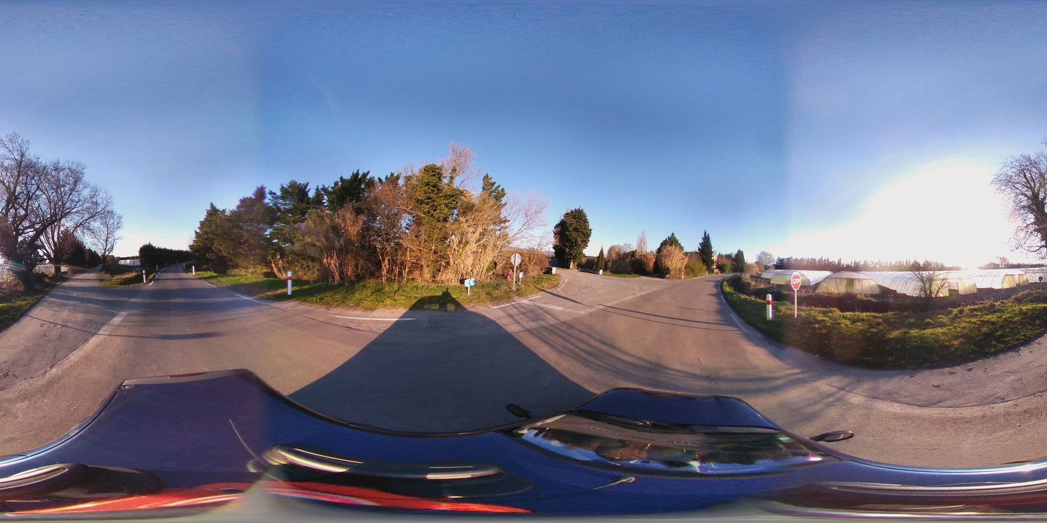 Street view near Le Mas St Martin, L'Isle-sur-la-Sorgue — © cabinetcourbi (CC BY-SA · Mapillary)