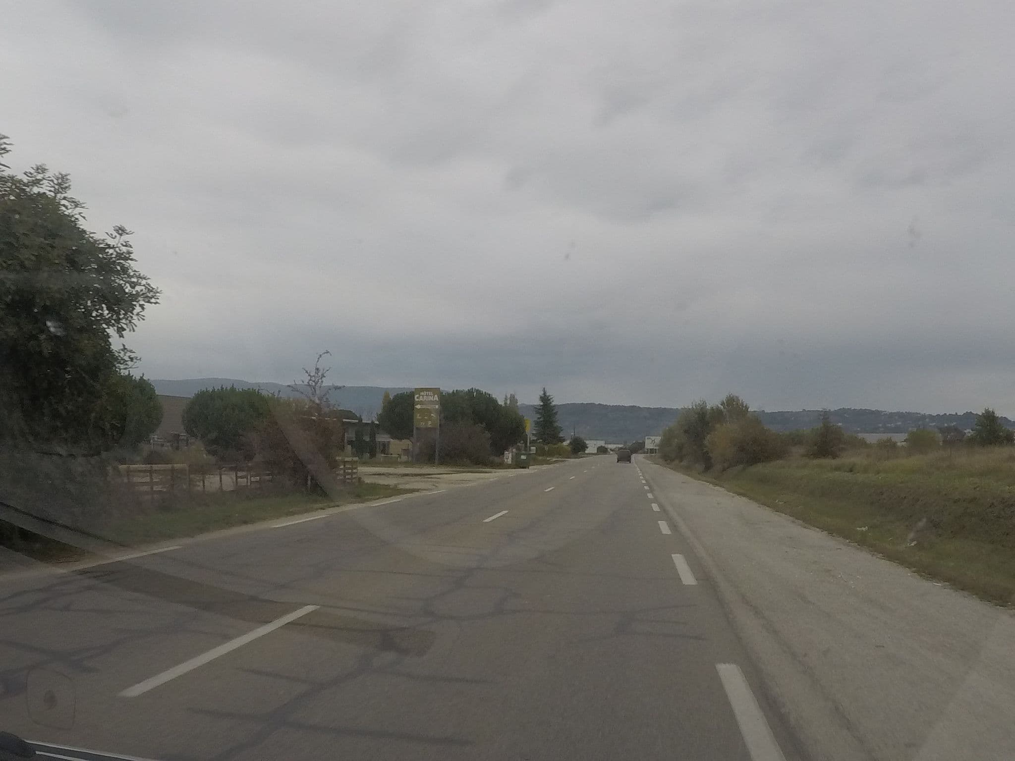 Street view near Logis le Manoir, Gargas — © brano (CC BY-SA · Mapillary)