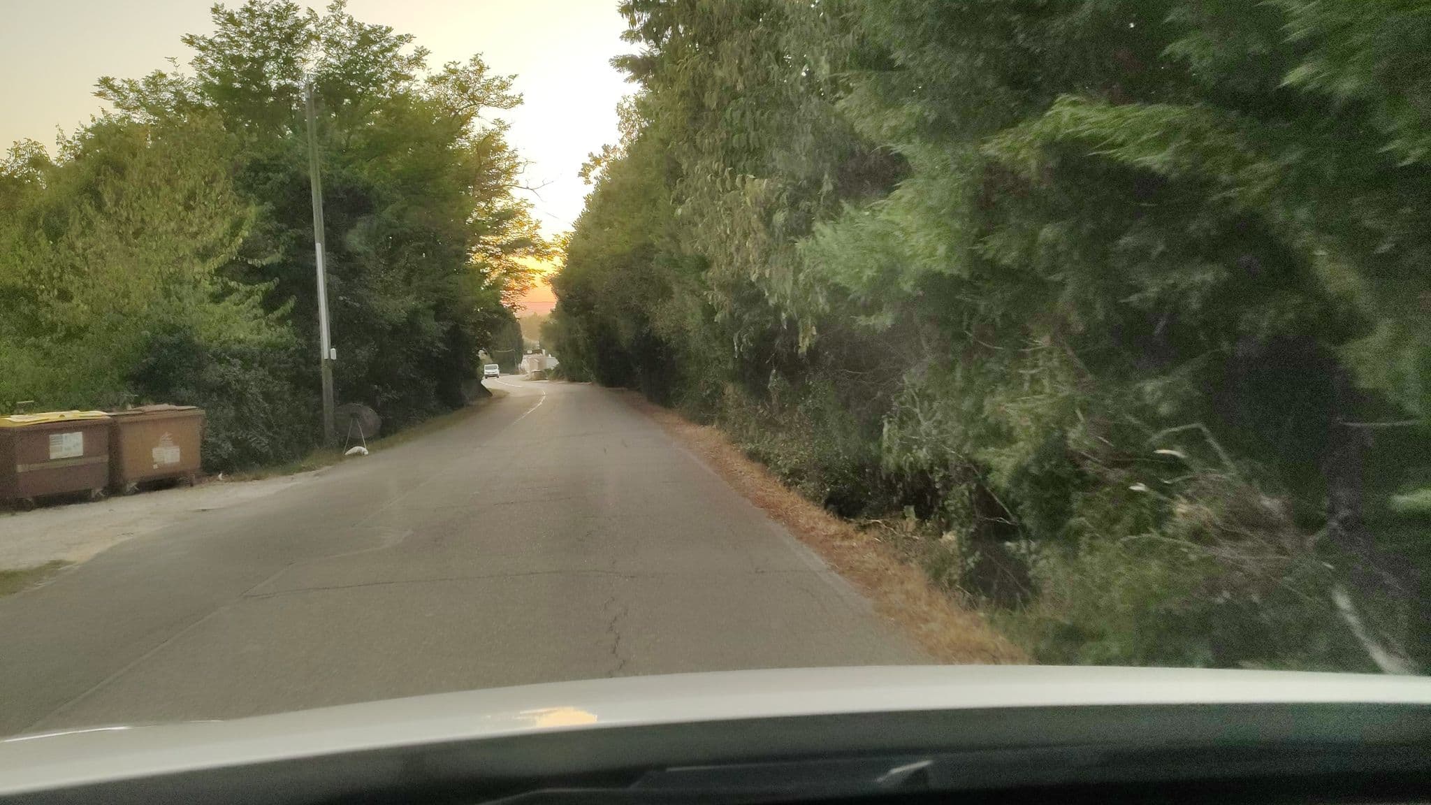 Street view near Vakantiehuisje, L'Isle-sur-la-Sorgue — © pol21 (CC BY-SA · Mapillary)