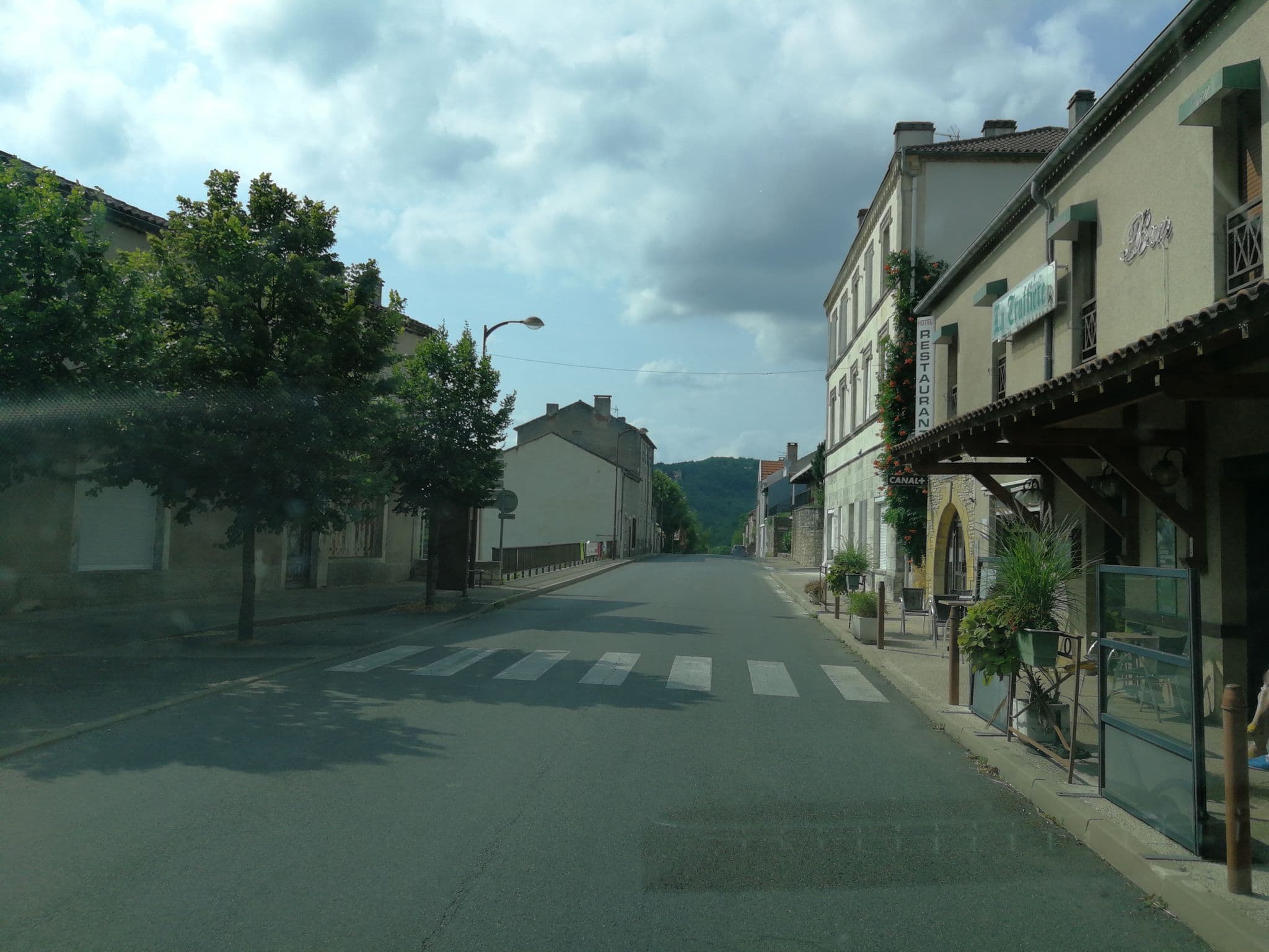 Street view near La Truffière, Puy-l'Évêque — © jerome_pietri (CC BY-SA · Mapillary)