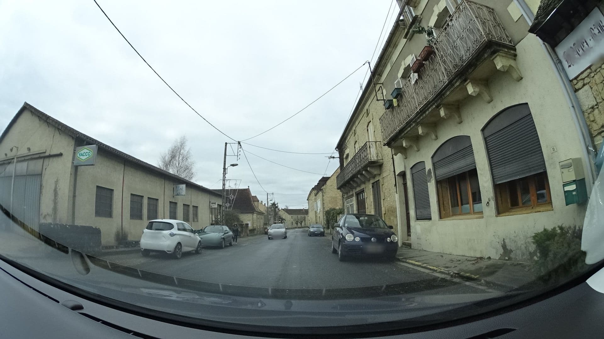 Street view near La Gravette, Le Buisson-de-Cadouin — © sashazykov (CC BY-SA · Mapillary)