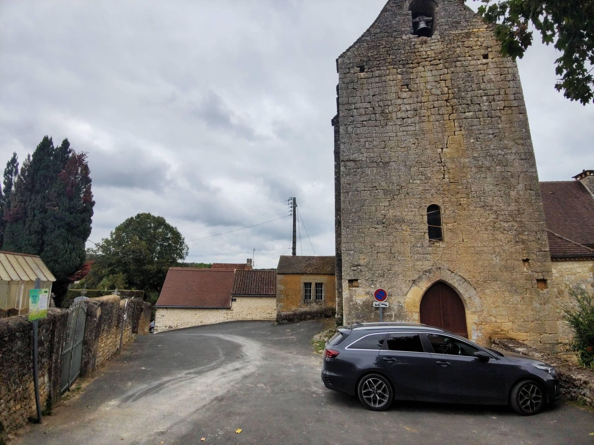 Street view near Gite des Templiers, Carsac-Aillac — © derbeth (CC BY-SA · Mapillary)