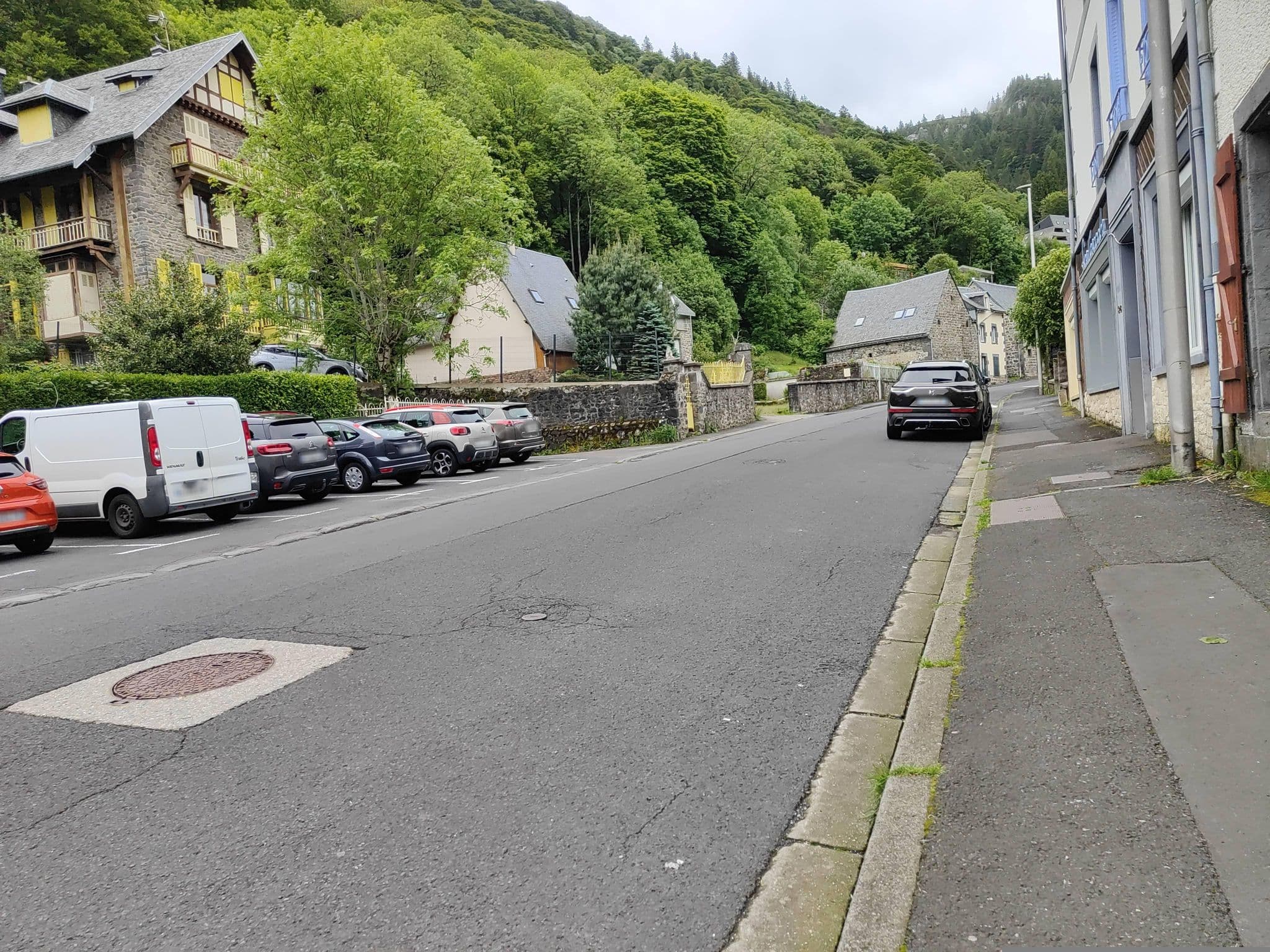 Street view near L'appartement du Mont Dore, Mont-Dore — © philou87 (CC BY-SA · Mapillary)