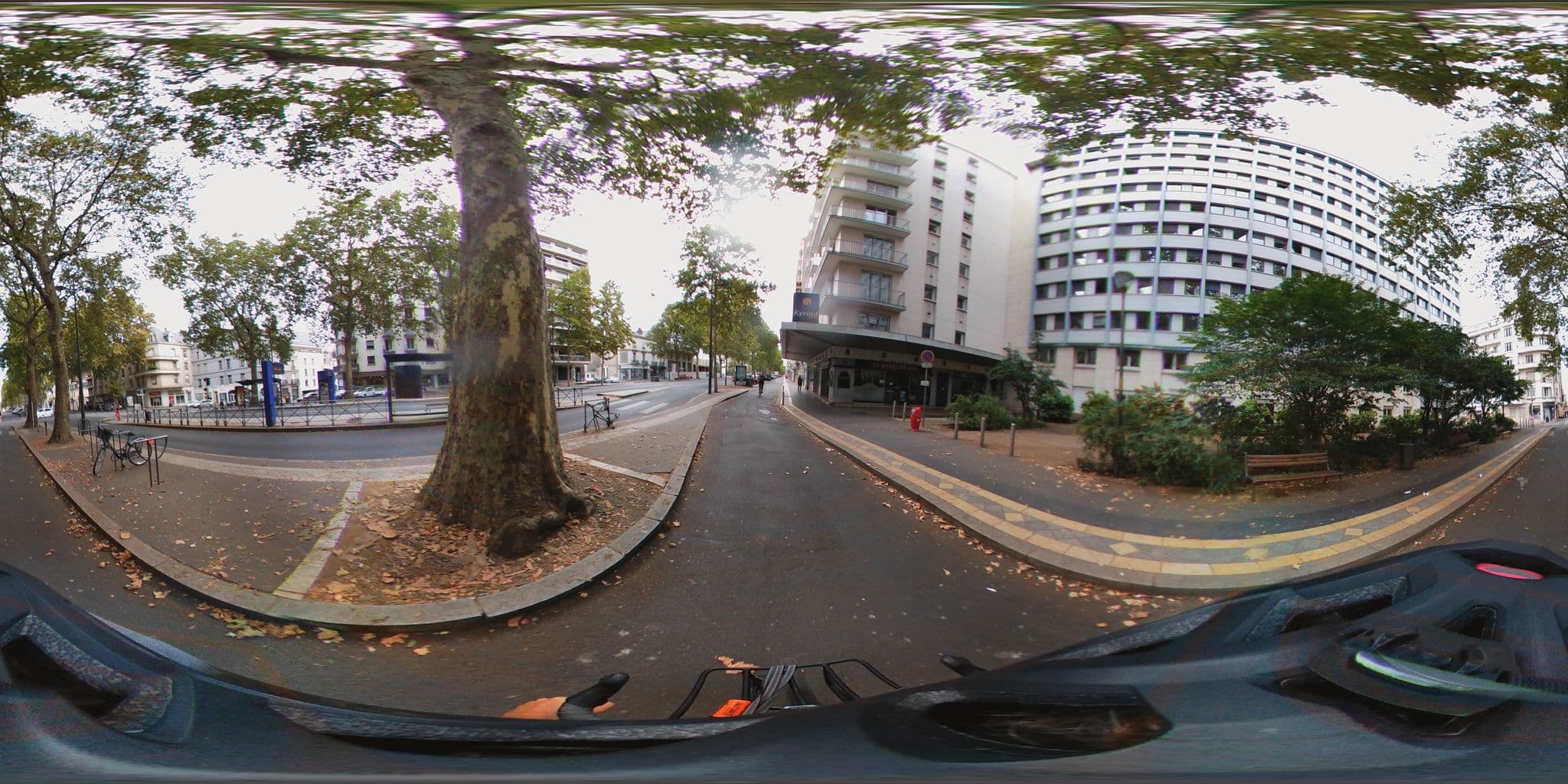Street view near Hôtel Kyriad Tours Centre, Tours — © alixun (CC BY-SA · Mapillary)