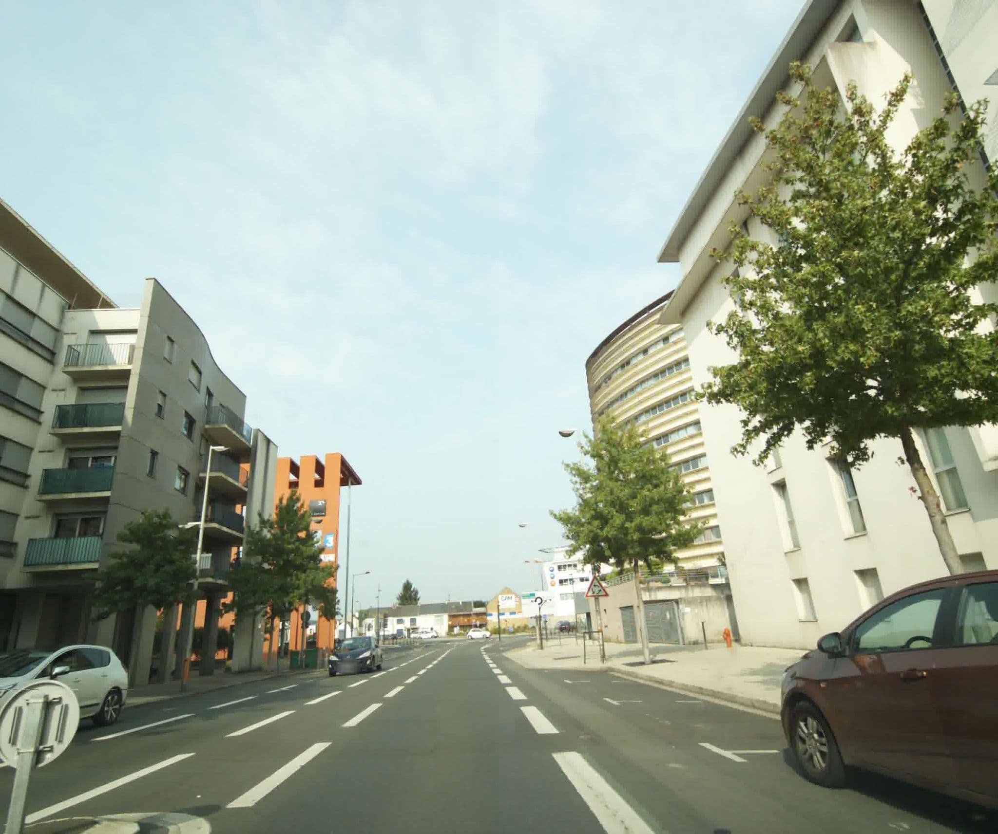 Street view near Dom'Ville'Services, Le Mans — © sogefi (CC BY-SA · Mapillary)