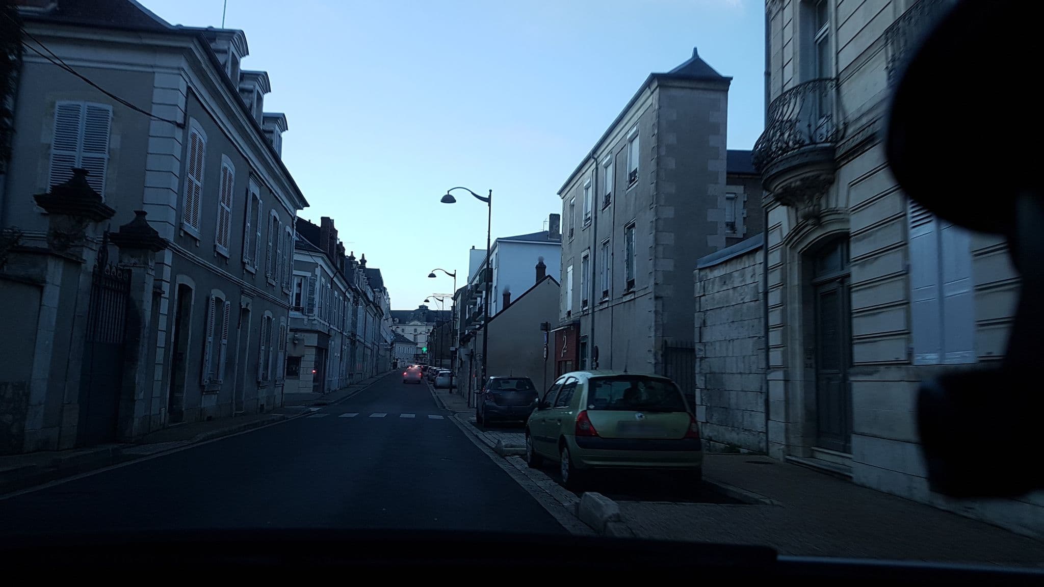 Street view near La Treille, Bourges — © mav (CC BY-SA · Mapillary)
