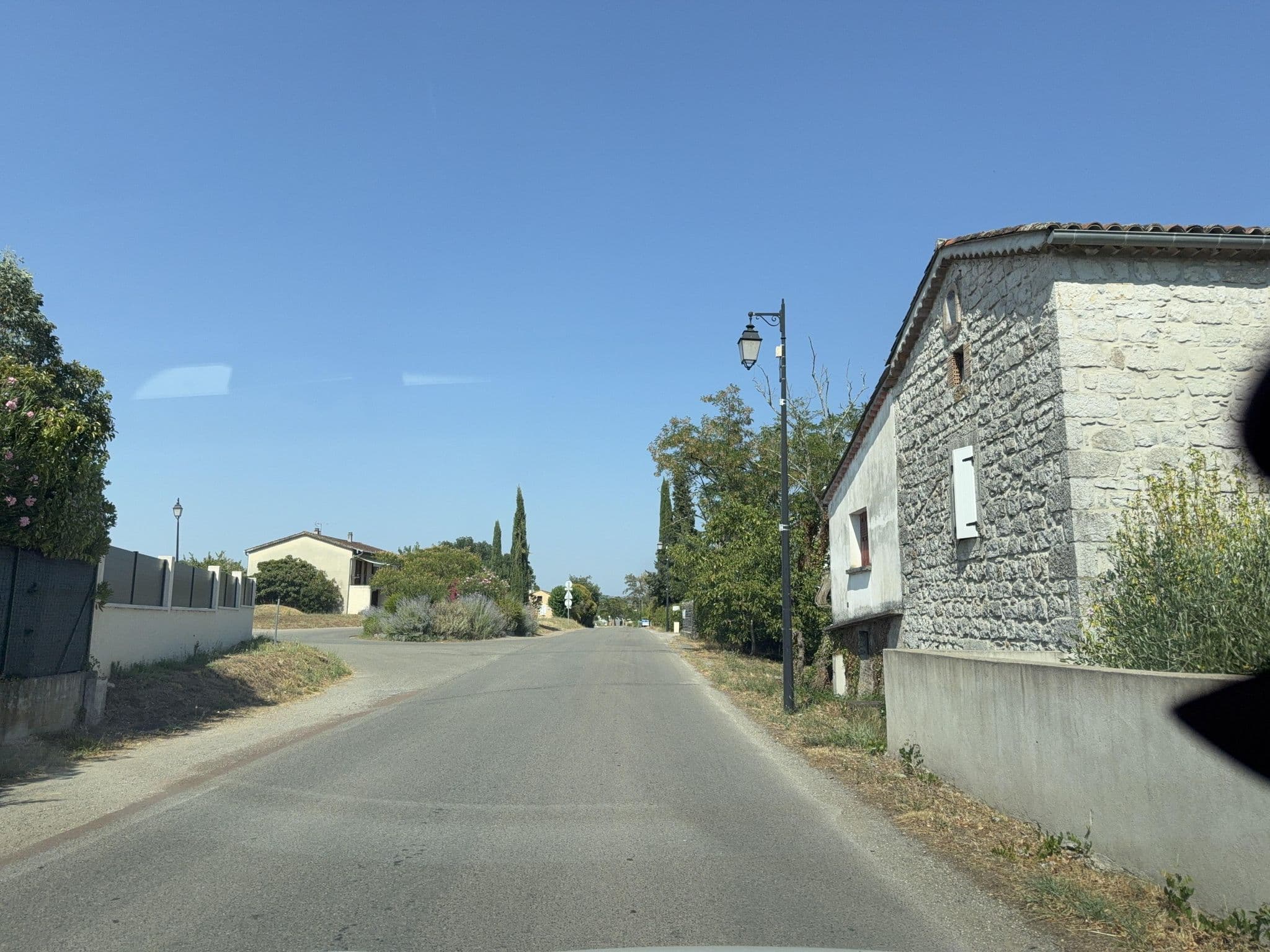 Street view near Hôtel Douce France, Ruoms — © ottor (CC BY-SA · Mapillary)