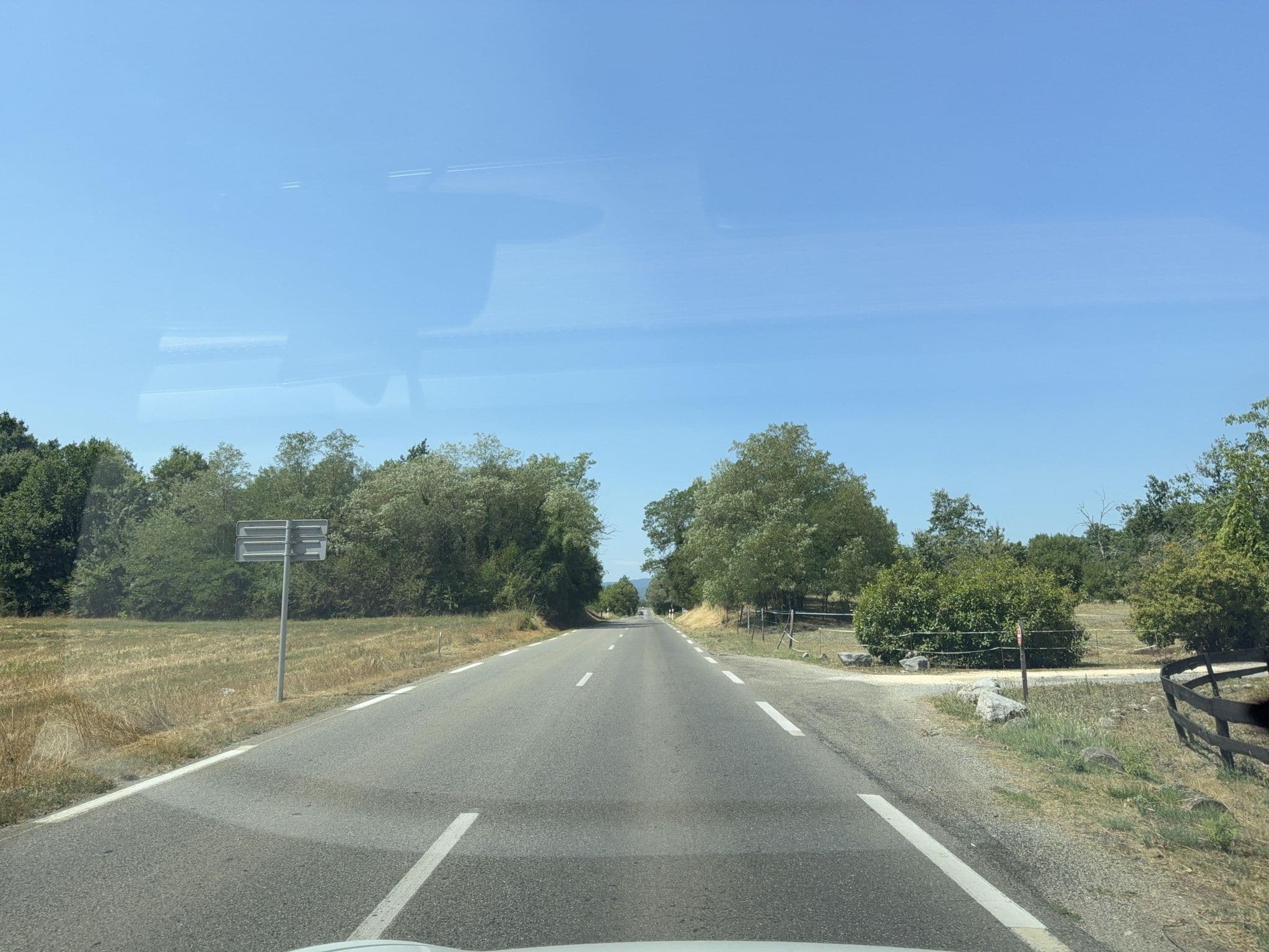 Street view near la promesse, Ruoms — © ottor (CC BY-SA · Mapillary)