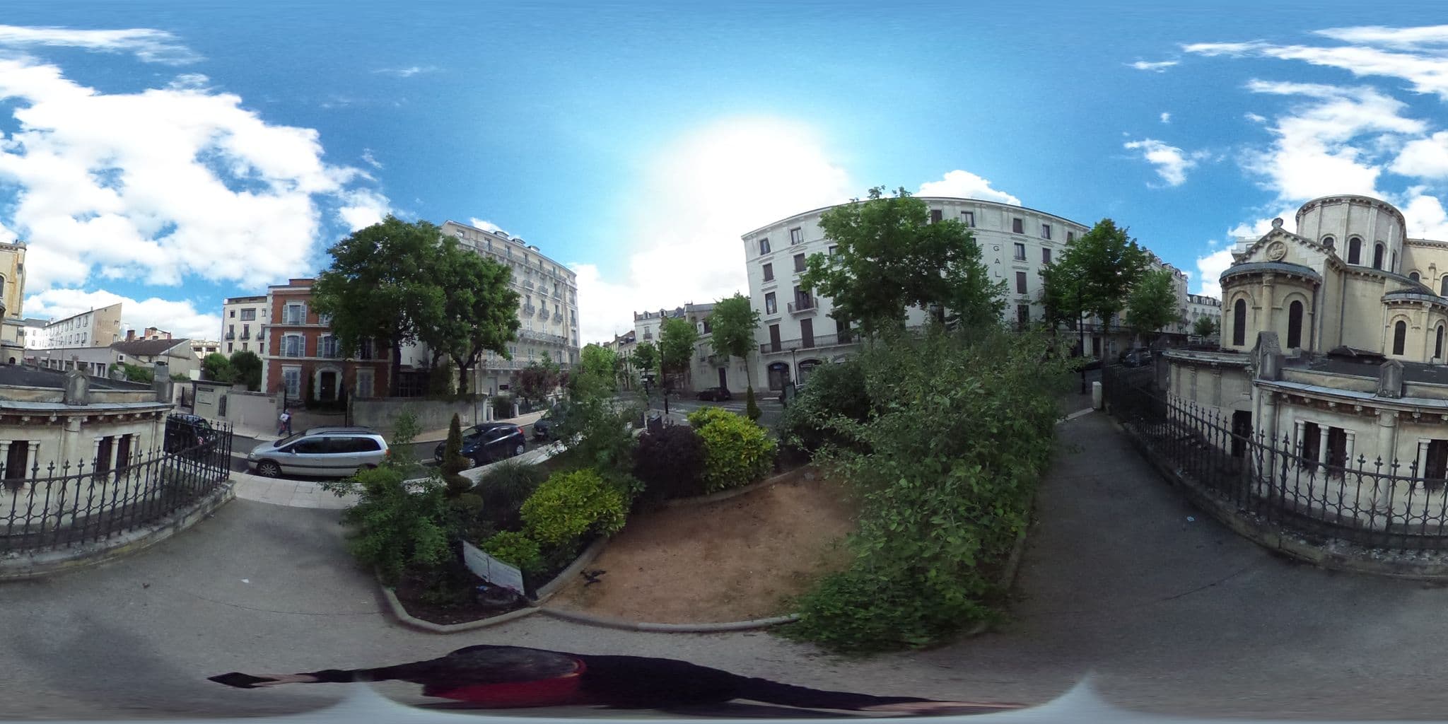 Street view near Kyriad Vichy, Vichy — © zimmy (CC BY-SA · Mapillary)