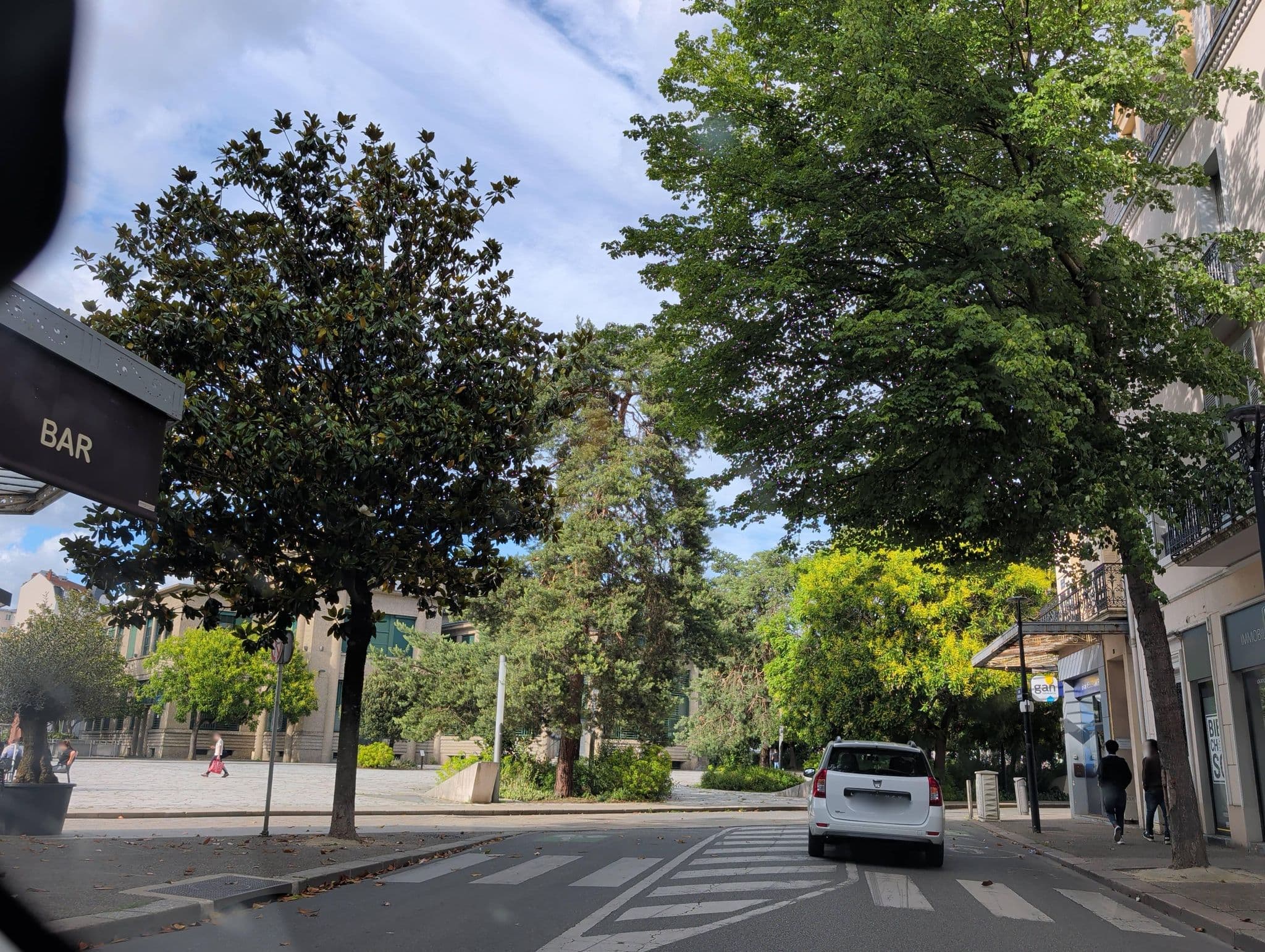 Street view near TUI STORE, Vichy — © fpm (CC BY-SA · Mapillary)