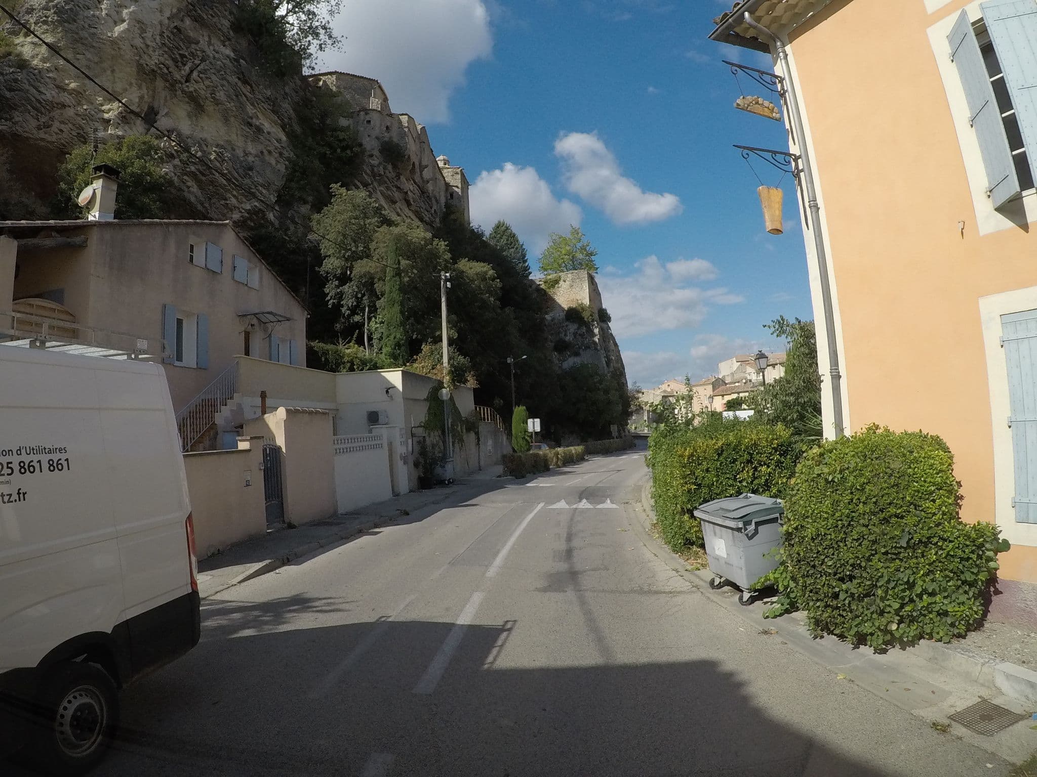 Street view near Les Chambres du Moulin a Huile, Vaison-la-Romaine — © yaron (CC BY-SA · Mapillary)