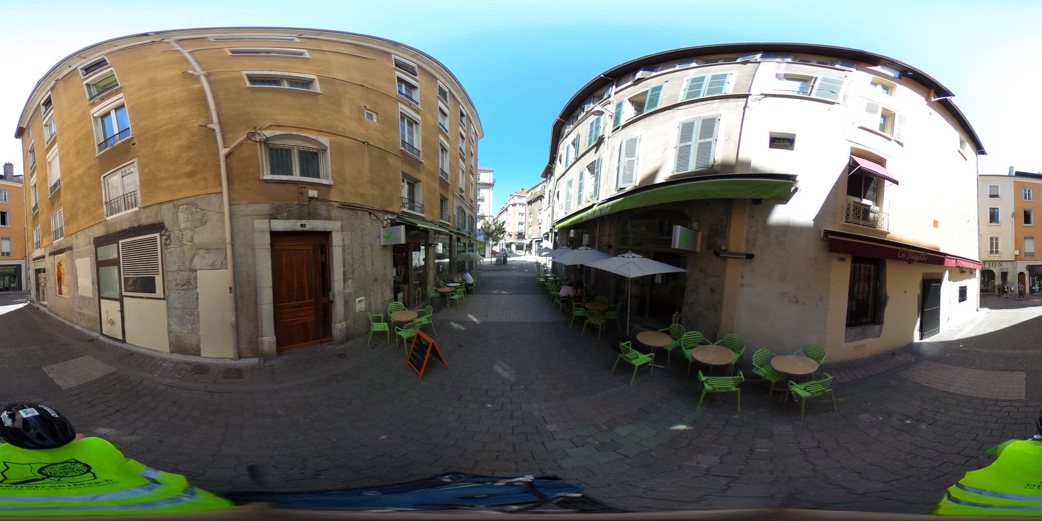 Street view near Bourdat Claudine, Grenoble — © binnette (CC BY-SA · Mapillary)