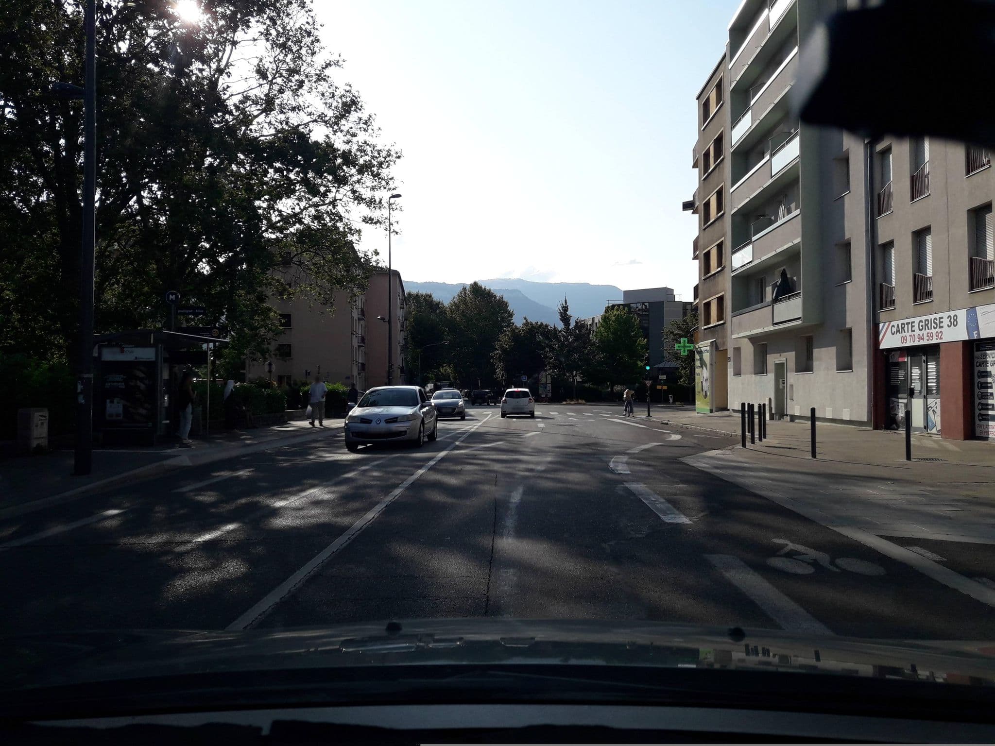 Street view near Cerda Roger, Grenoble — © eric_s (CC BY-SA · Mapillary)