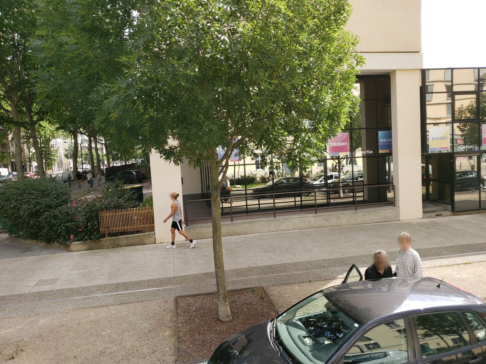 Street view near Cave Charlemagne SARL VINFLUENCE, Lyon 02 — © mapfool (CC BY-SA · Mapillary)