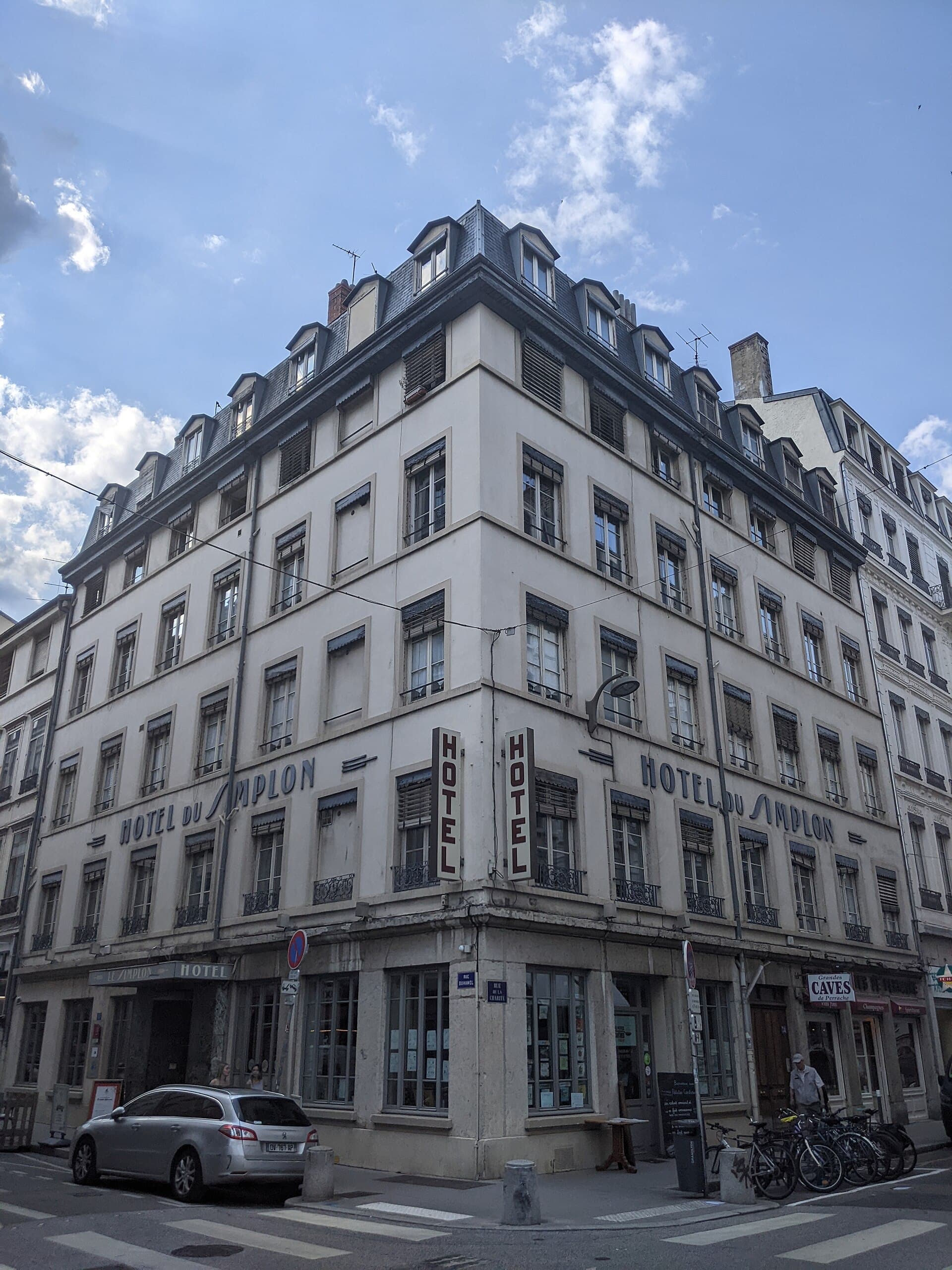 Le Simplon (via Wikimedia Commons, CC BY-SA 4.0)