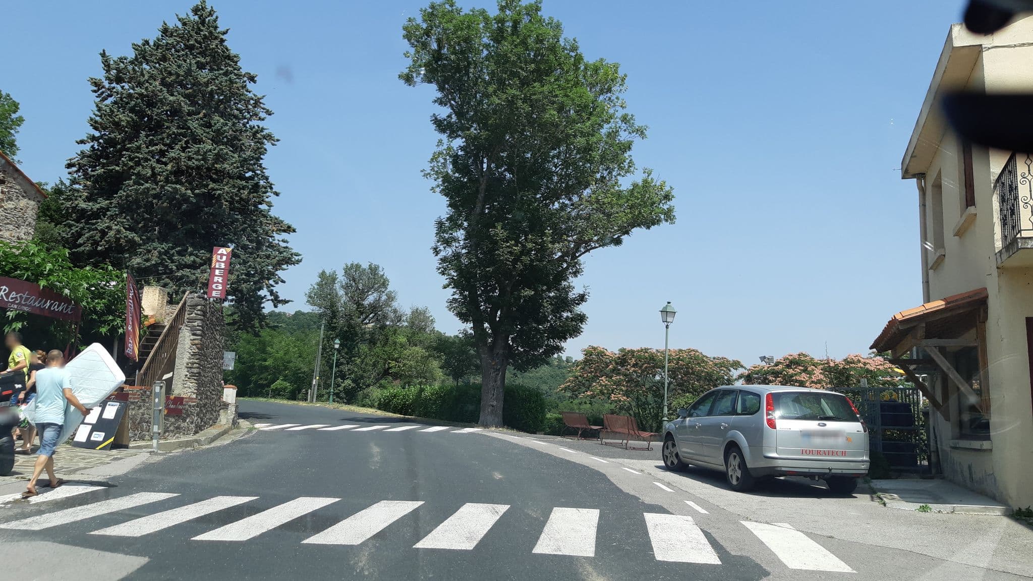 Street view near Auberge de Saint Marsal, els Banys d'Arles — © etrimaille (CC BY-SA · Mapillary)