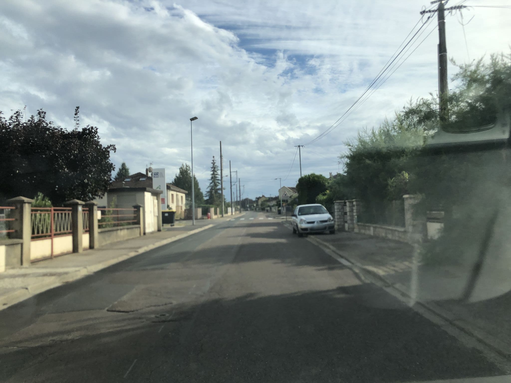 Street view near Fédération Maisons Familiales Rurales Education Orientation Yonne Nièvre, Auxerre — © cquest (CC BY-SA · Mapillary)