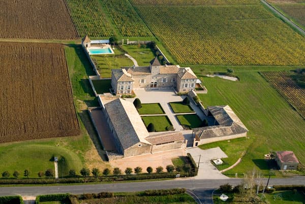 Château de Besseuil (via Wikimedia Commons, Public domain)