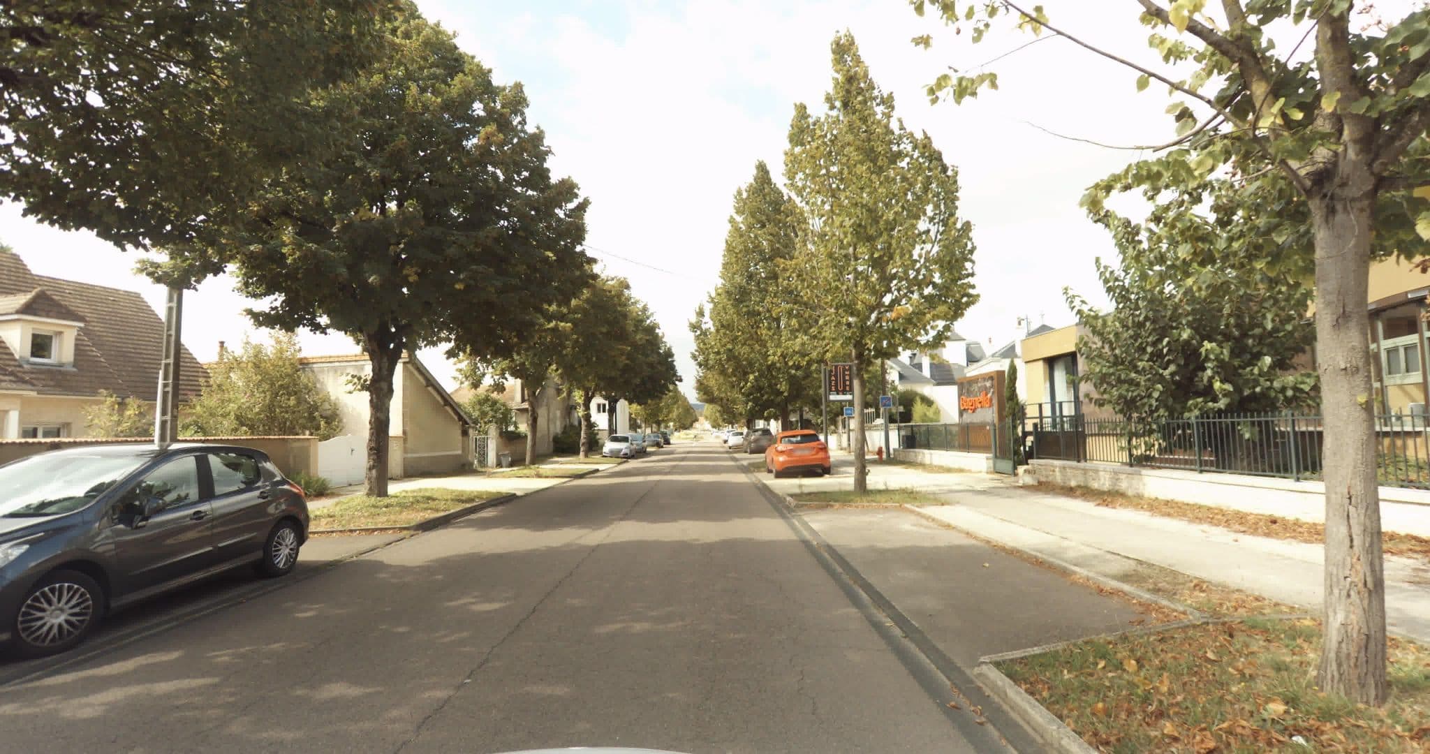 Street view near Hotel Grillon, Beaune — © sogefi (CC BY-SA · Mapillary)