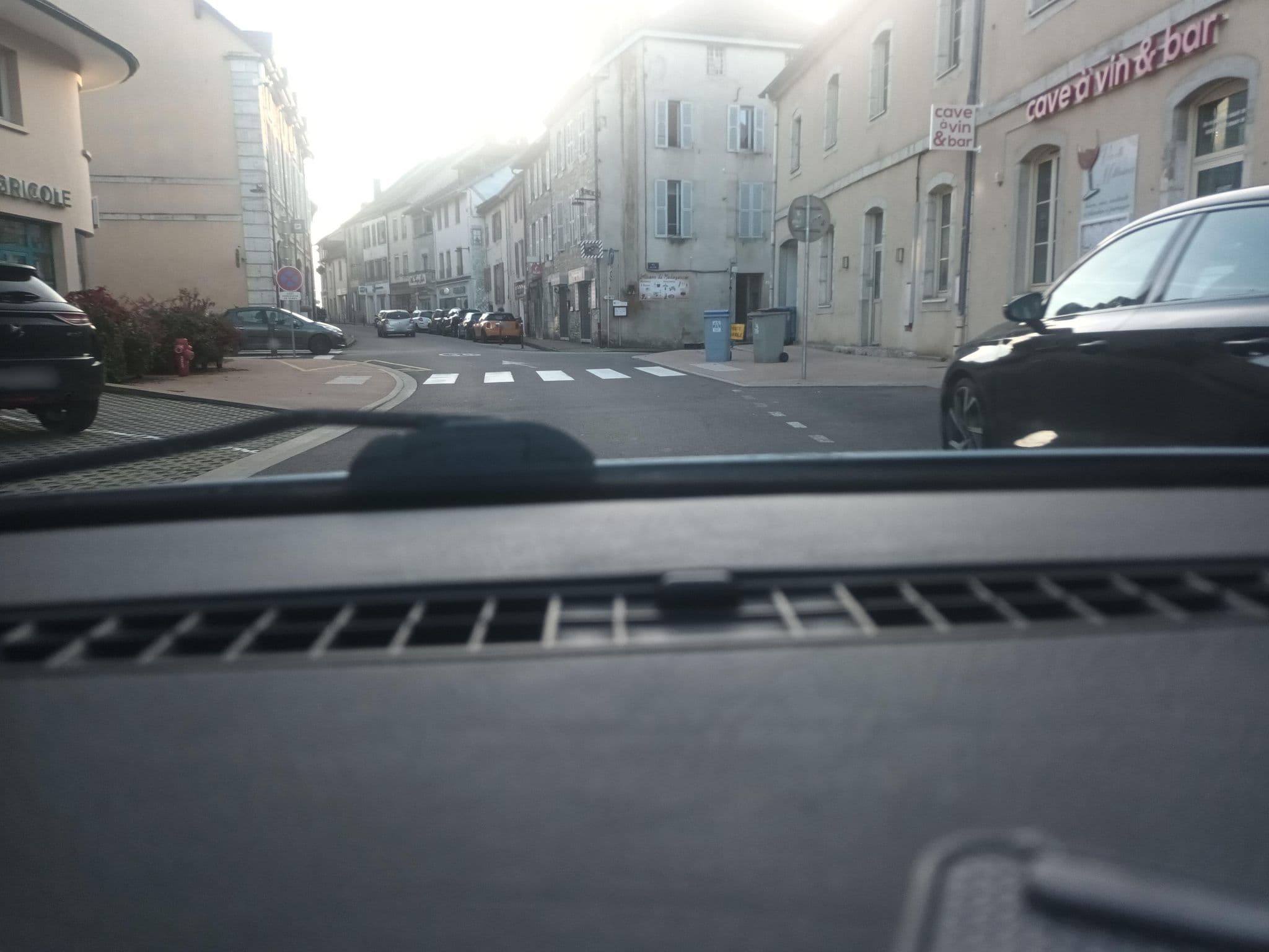 Street view near Le Greza, Clairvaux-les-Lacs — © xingewen (CC BY-SA · Mapillary)