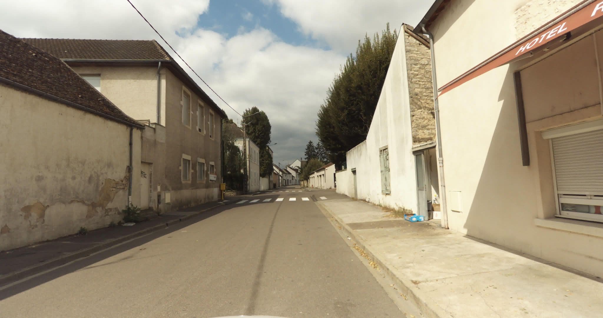 Street view near Café de l'Abattoir, Beaune — © sogefi (CC BY-SA · Mapillary)