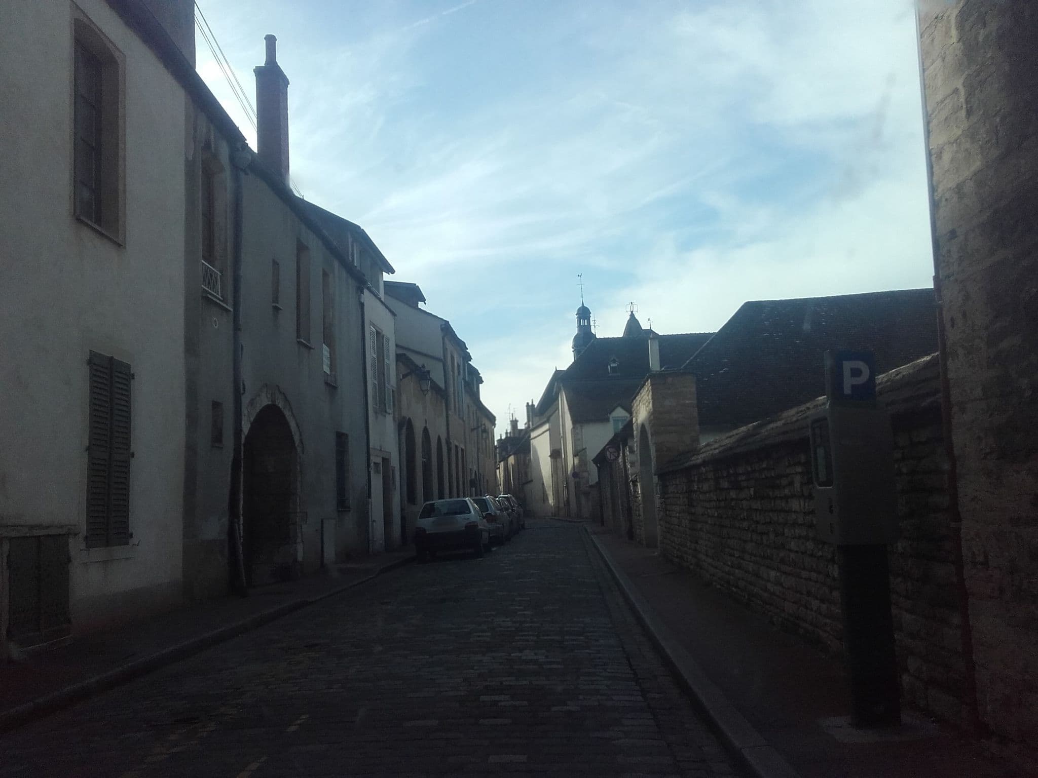 Street view near La Tonnellerie, Beaune — © alexcorioze (CC BY-SA · Mapillary)