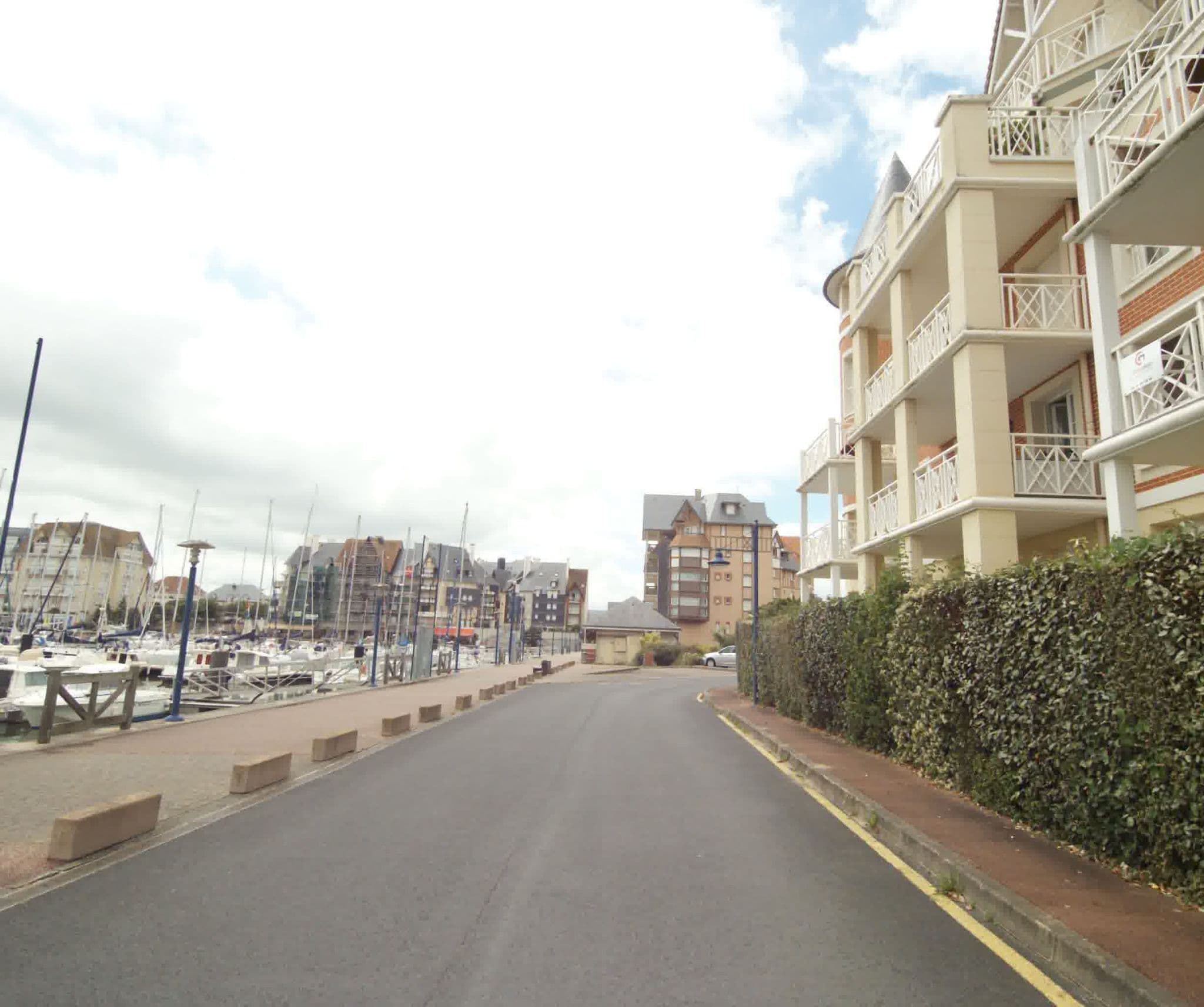 Street view near Maeva Particuliers Dives-sur-Mer, Cabourg — © sogefi (CC BY-SA · Mapillary)