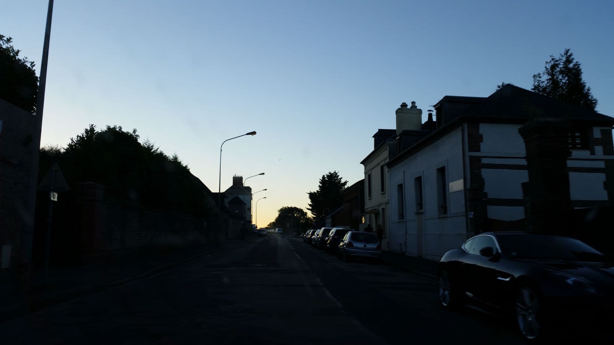 Street view near L'étendue Boisée, Honfleur — © it_s_so_funny (CC BY-SA · Mapillary)