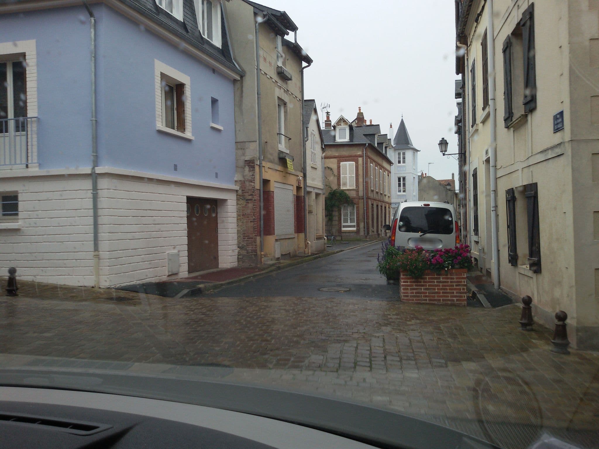 Street view near Selectour - Voyages Fournier, Trouville-sur-Mer — © marcussacapuces91 (CC BY-SA · Mapillary)