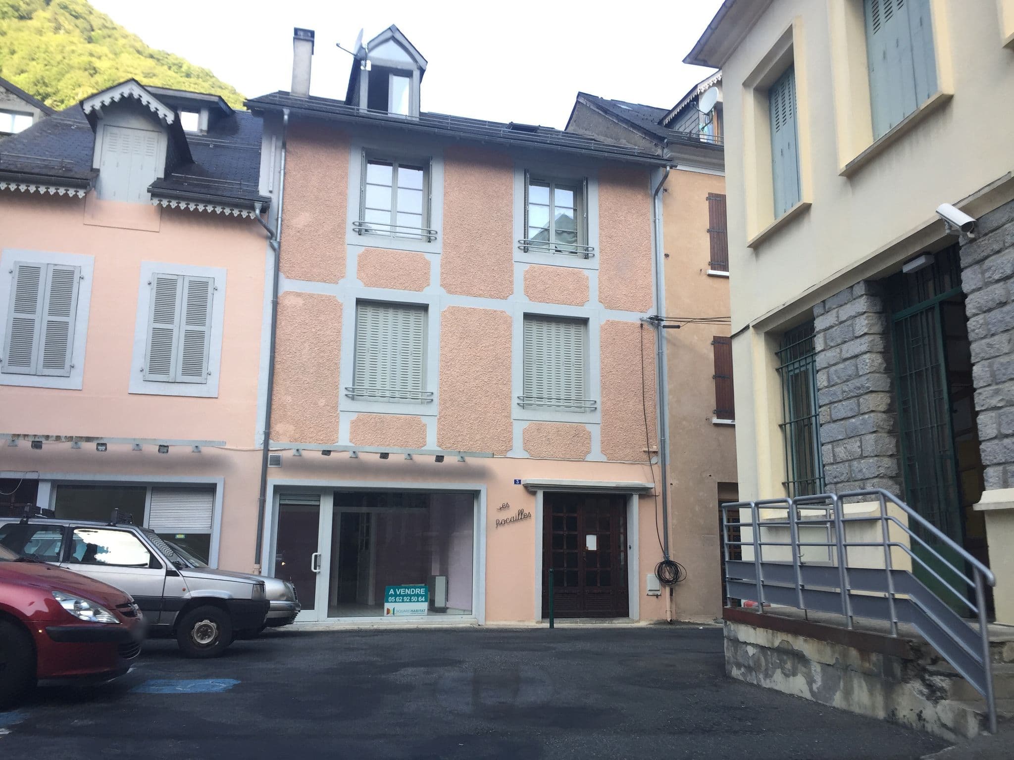 Street view near Les Lilas, Cauterets — © pgiraud (CC BY-SA · Mapillary)