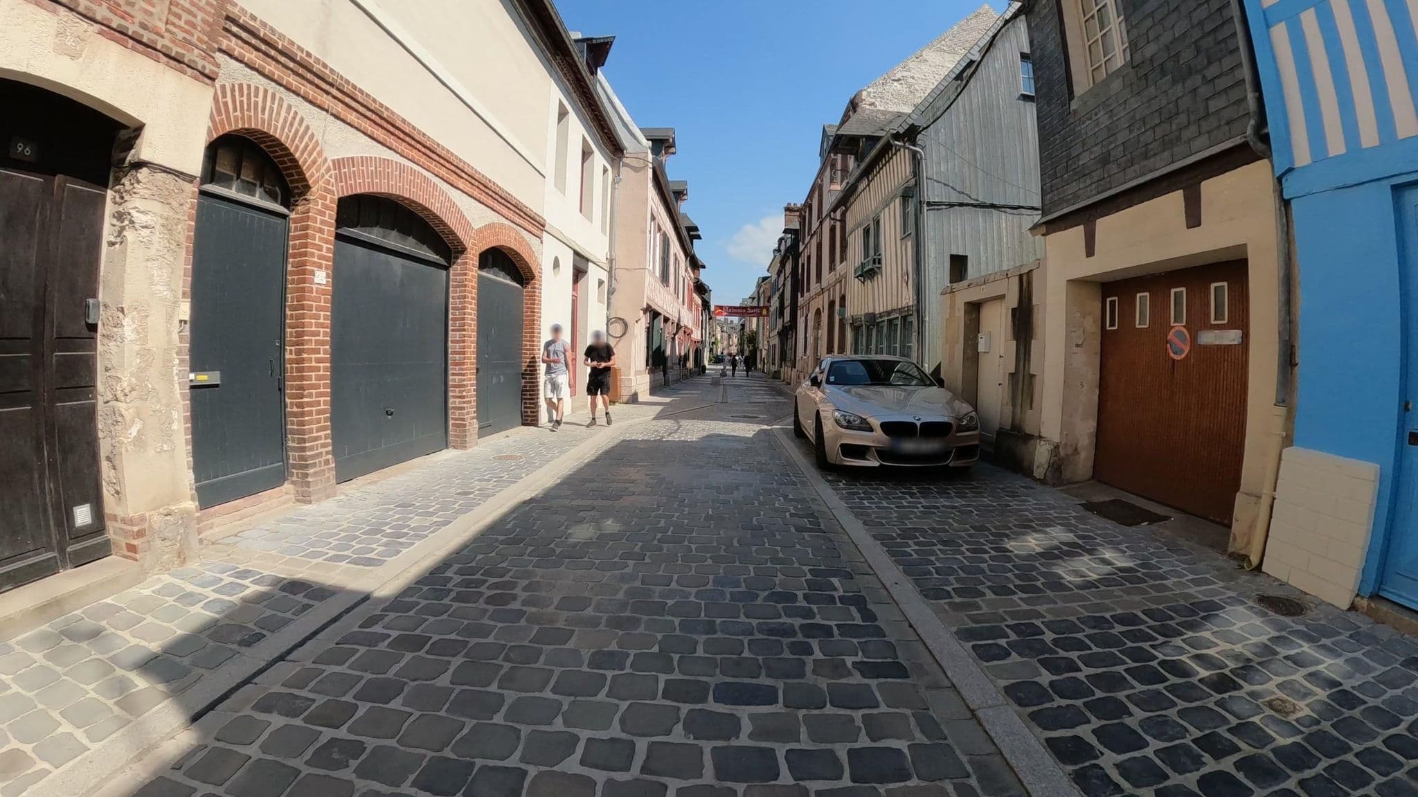 Street view near Maison Traditionnelle Honfleur au Coeur, Honfleur — © Nzau (CC BY-SA · Mapillary)