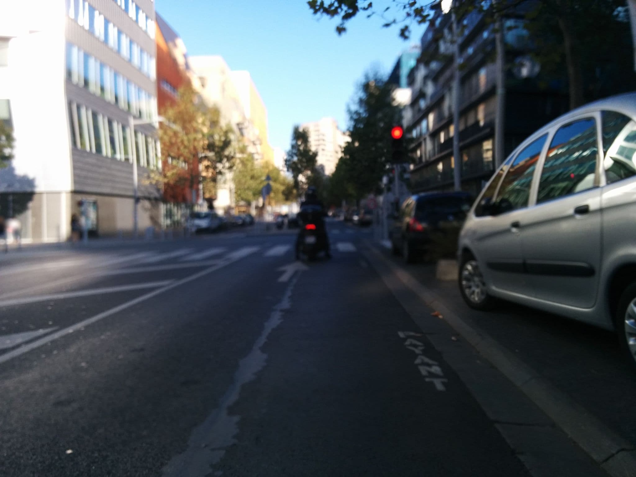 Street view near O Adagio, Boulogne-Billancourt — © guillaumerose (CC BY-SA · Mapillary)