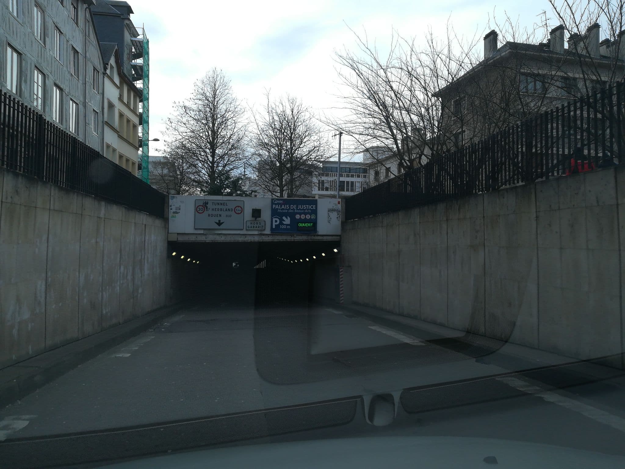 Street view near Appart Coeur de Rouen, Rouen — © maftieu (CC BY-SA · Mapillary)
