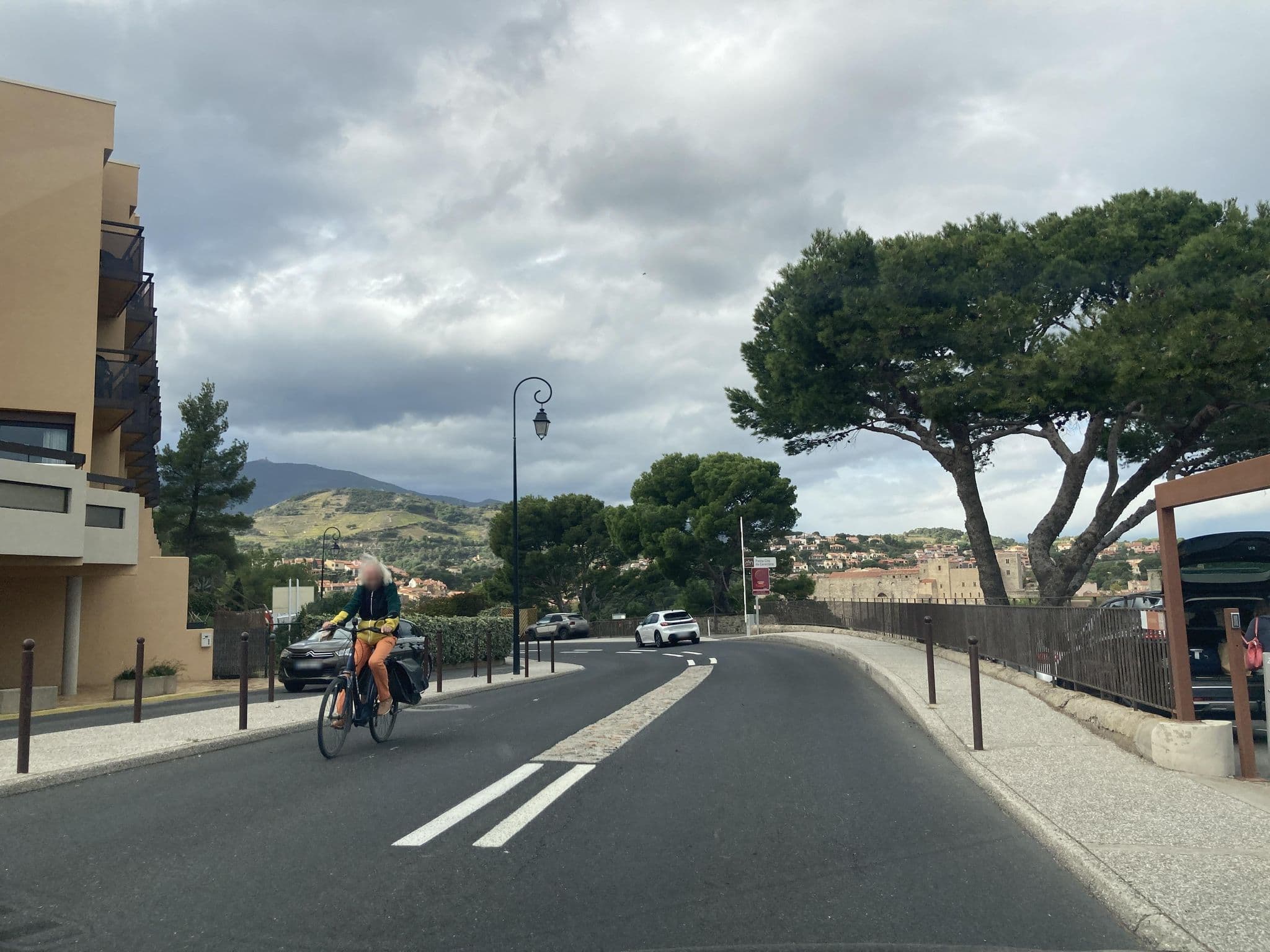 Street view near Hôtel les Roches Brunes, Collioure — © fod (CC BY-SA · Mapillary)