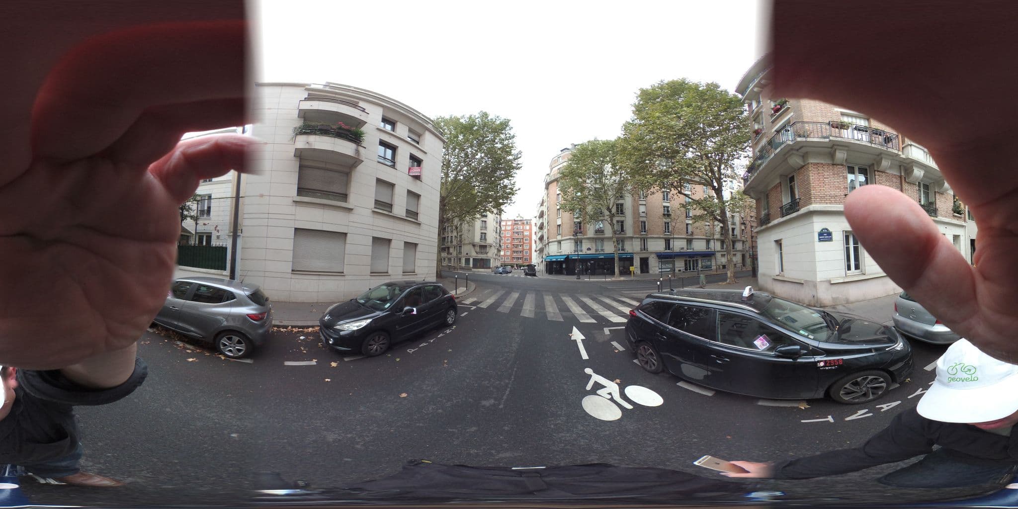 Street view near Waytostay, Paris 15 Vaugirard — © geovelo (CC BY-SA · Mapillary)