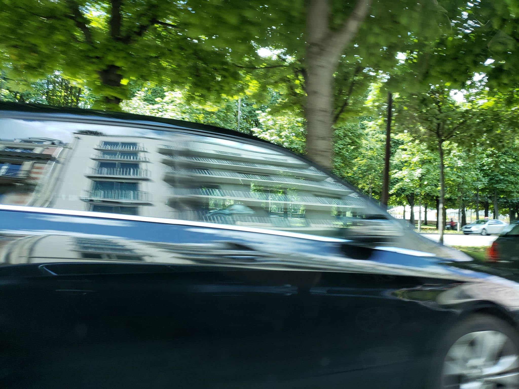 Street view near Hôtel Le Damantin, Paris 07 Palais-Bourbon — © mapfool (CC BY-SA · Mapillary)