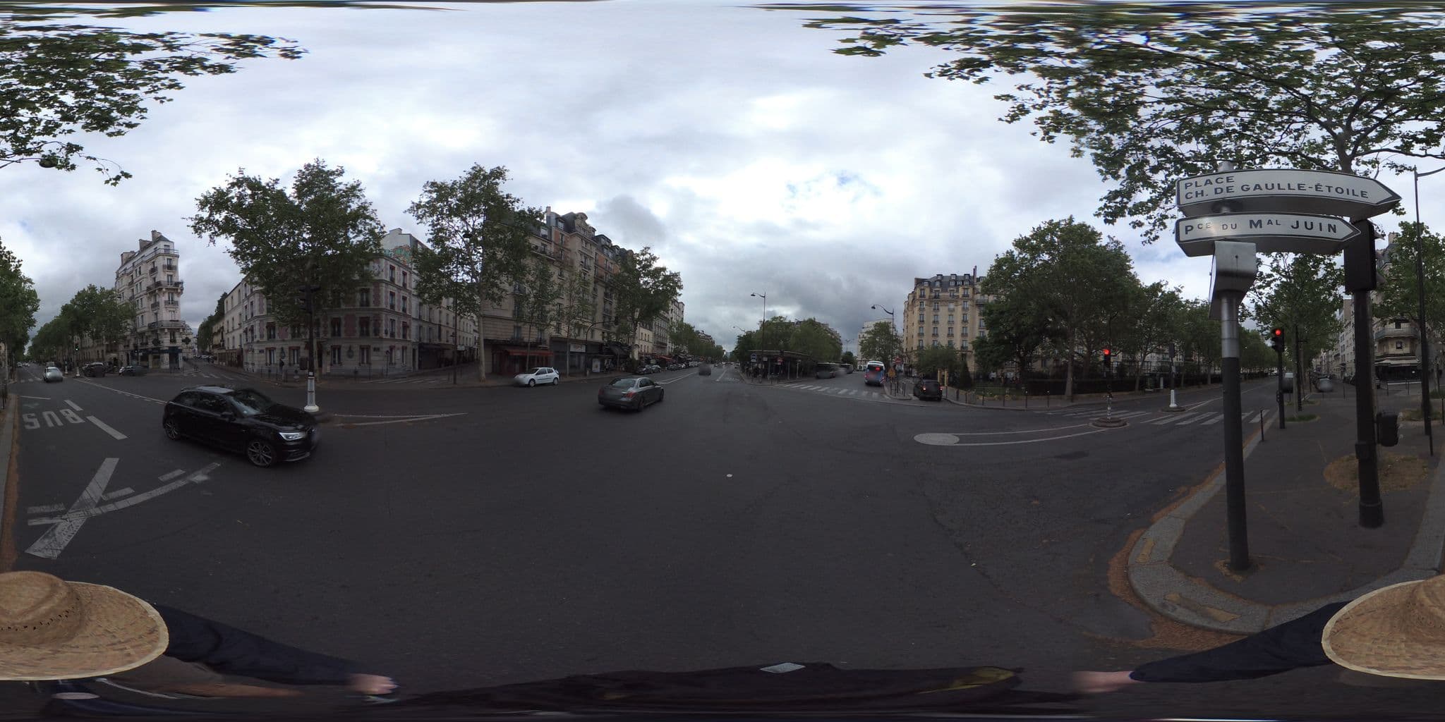Street view near Hôtel Armoni Paris by Elegancia, Levallois-Perret — © geovelo (CC BY-SA · Mapillary)