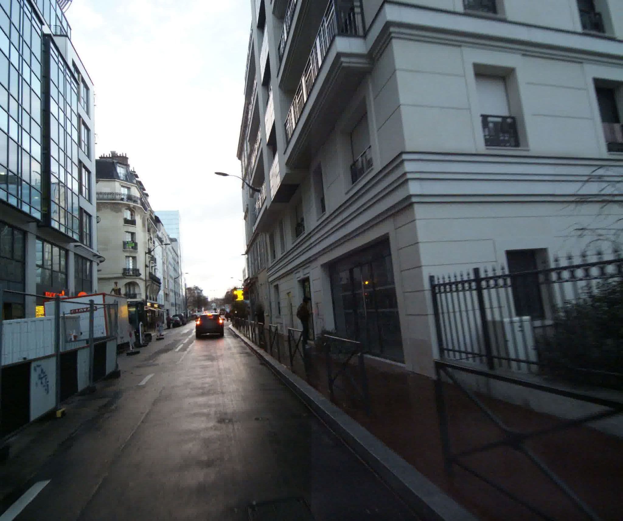 Street view near Louise Michel, Levallois-Perret — © sogefi (CC BY-SA · Mapillary)