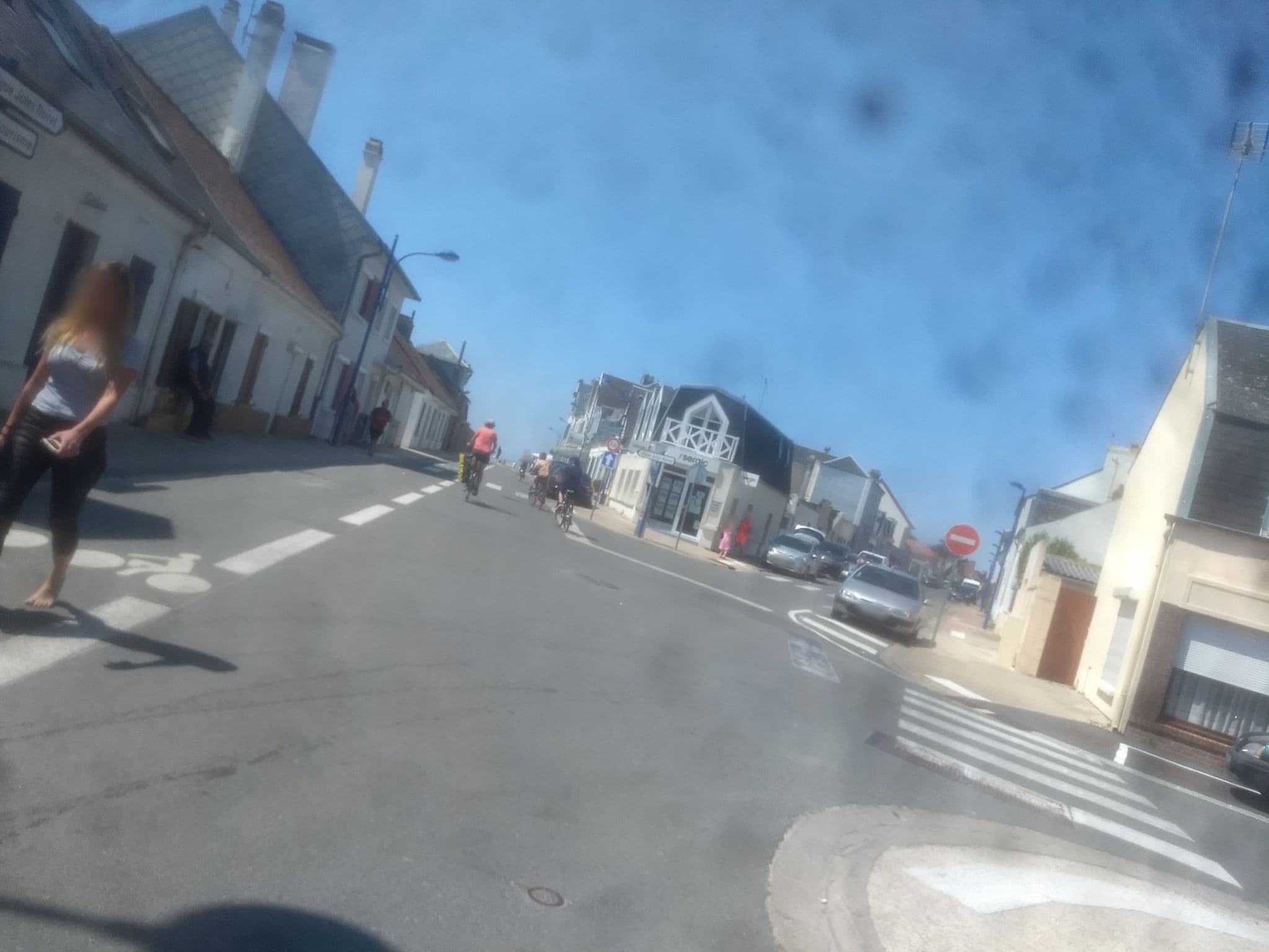 Street view near Chivot Catherine, Le Crotoy — © kritic (CC BY-SA · Mapillary)