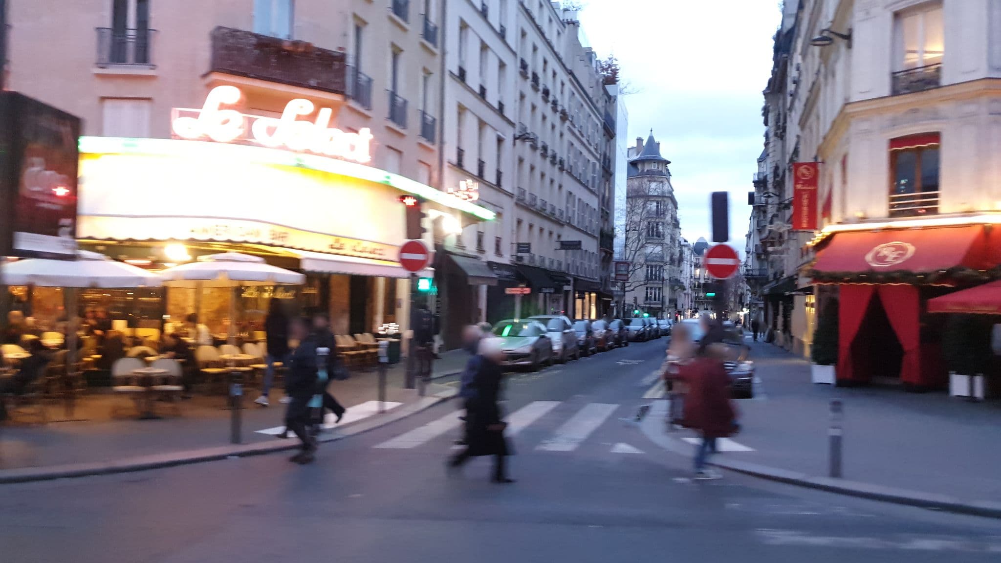 Street view near Hôtel l'Atelier Montparnasse, Paris 06 Luxembourg — © b166er (CC BY-SA · Mapillary)