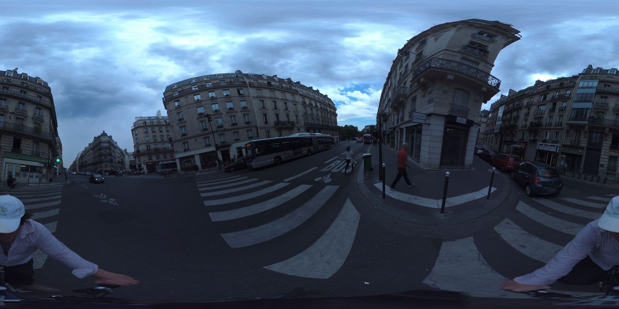 Street view near Soc Hôtel St Louis, Paris 05 Panthéon — © geovelo (CC BY-SA · Mapillary)