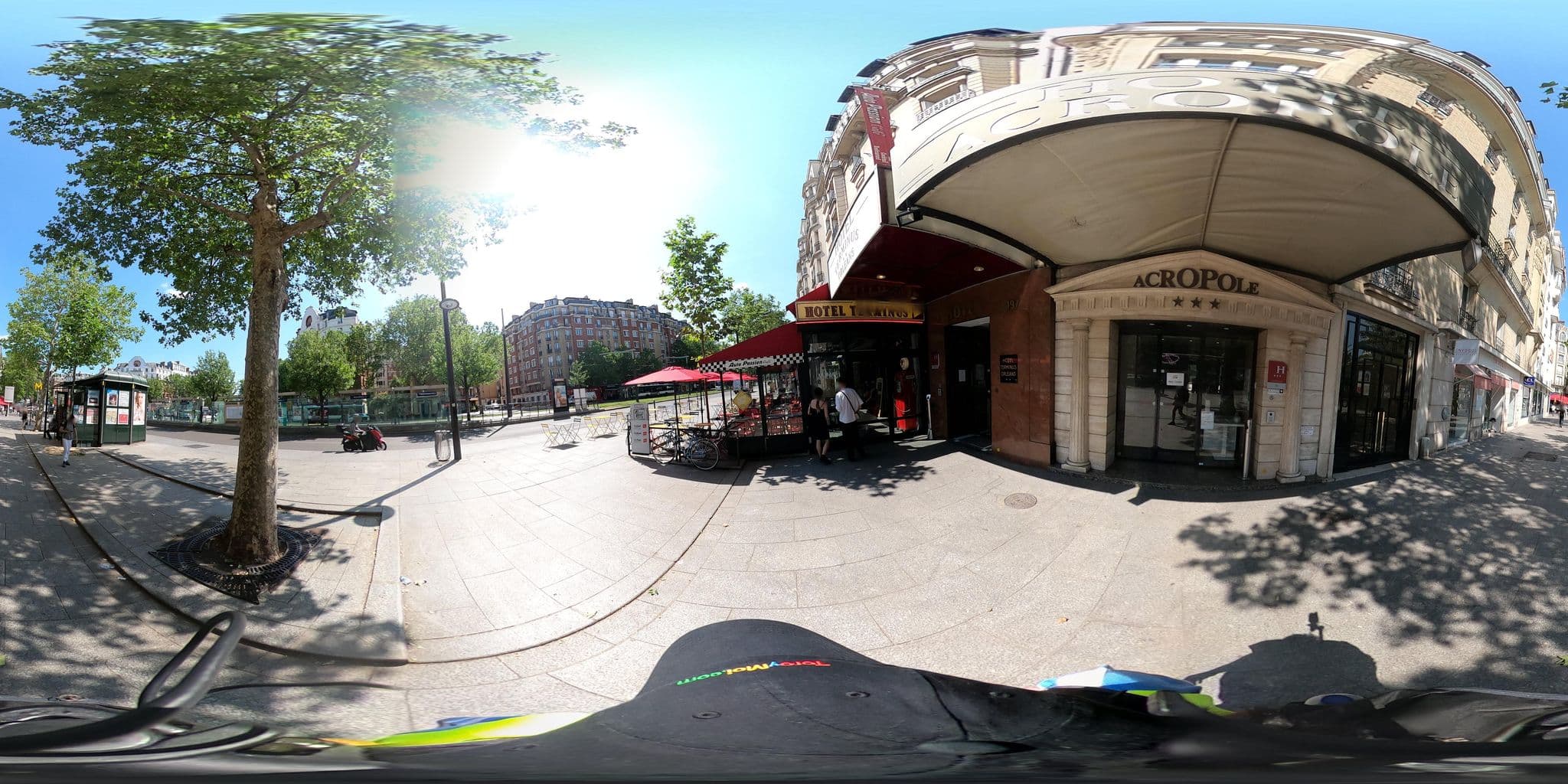 Street view near Acropole Paris, Paris 14 Observatoire — © noemiereichardt (CC BY-SA · Mapillary)
