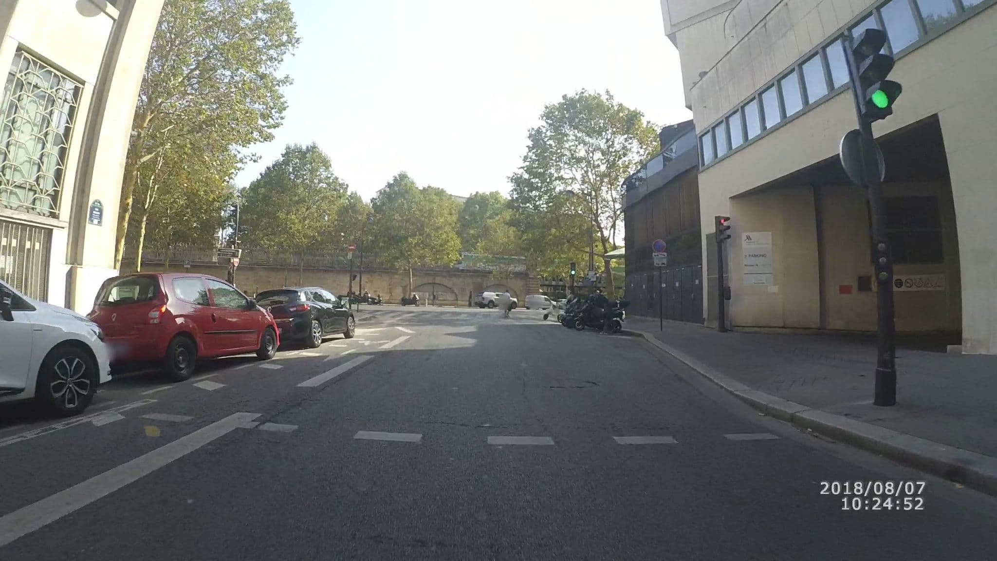 Street view near TaZZiE's Hideout in Paris, Paris 14 Observatoire — © phyks (CC BY-SA · Mapillary)