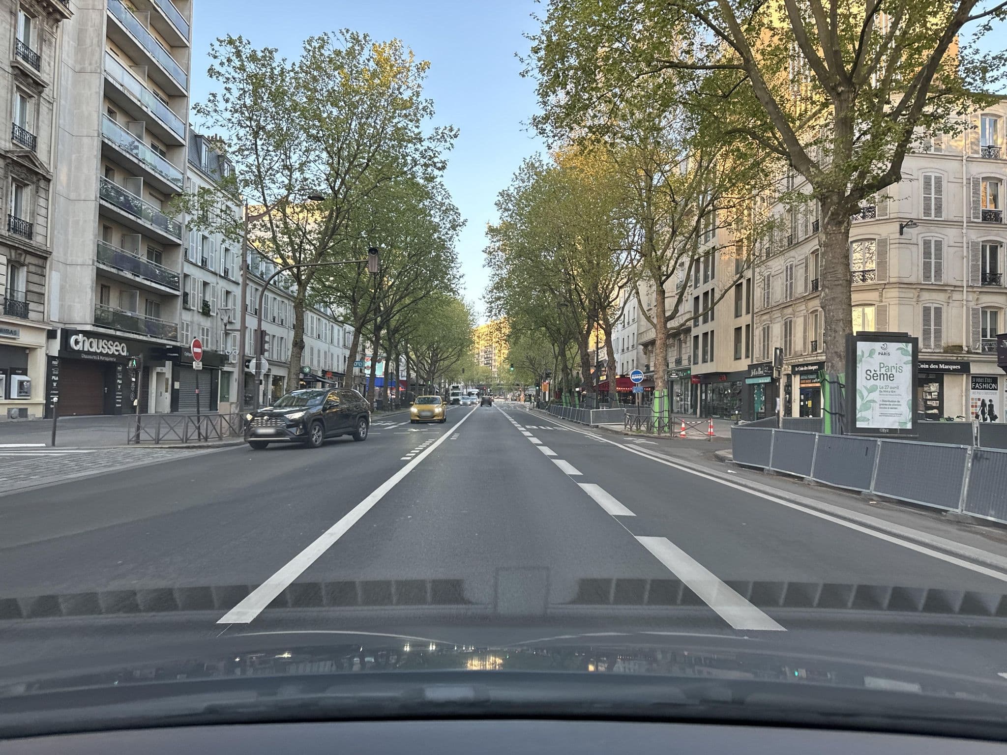 Street view near McDonalds Maison Trois, Paris 14 Observatoire — © jerome92370 (CC BY-SA · Mapillary)