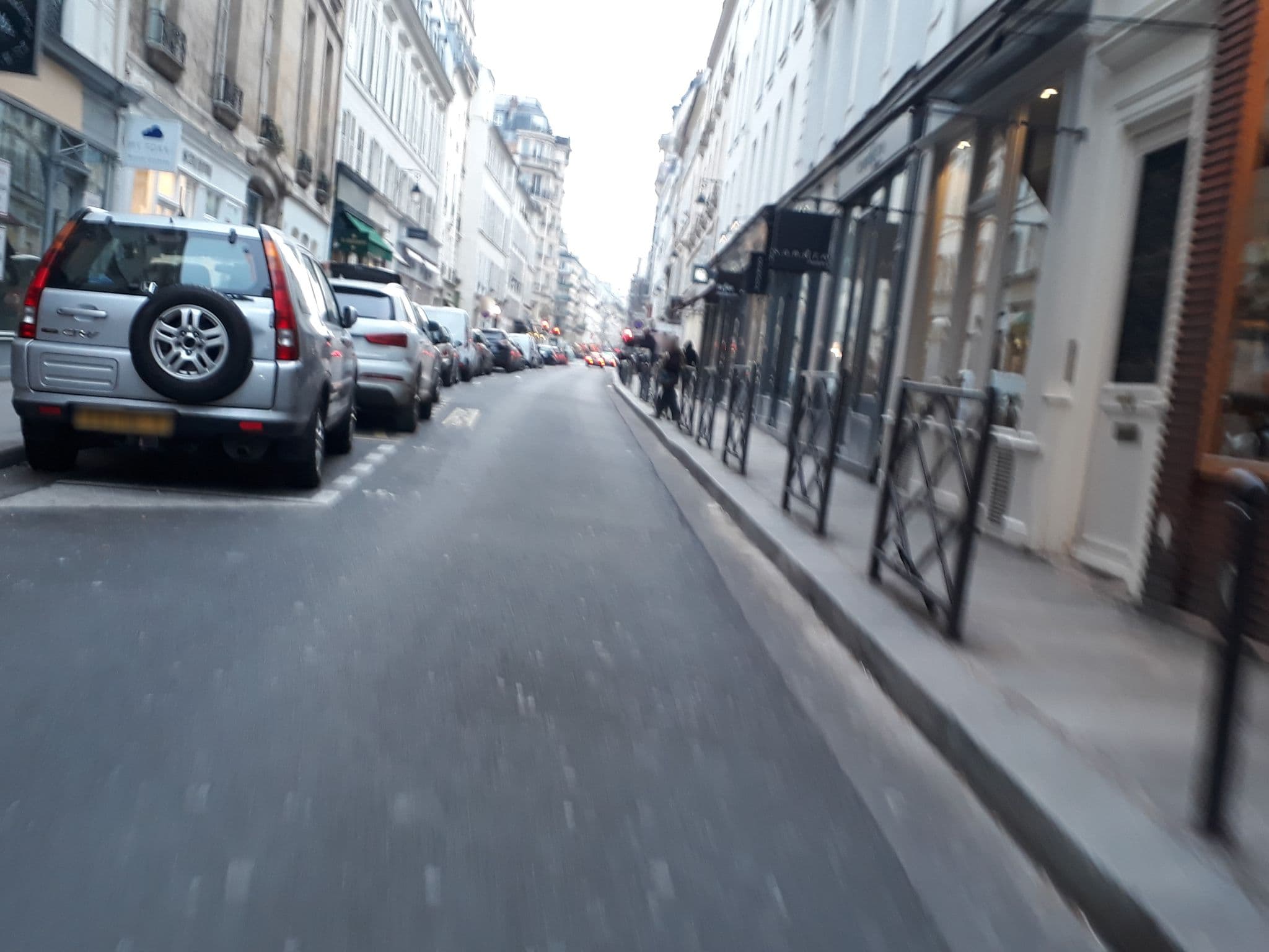 Street view near Juhel José, Paris 06 Luxembourg — © pierrent (CC BY-SA · Mapillary)