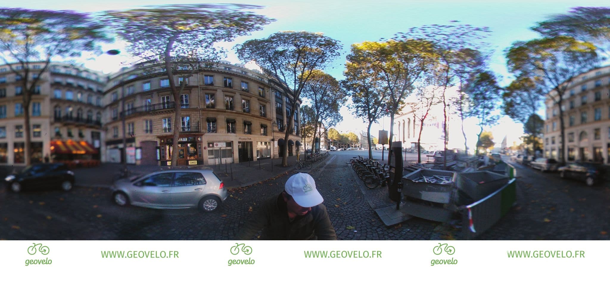 Street view near StarsBridge, Paris 08 Élysée — © simon_geovelo (CC BY-SA · Mapillary)