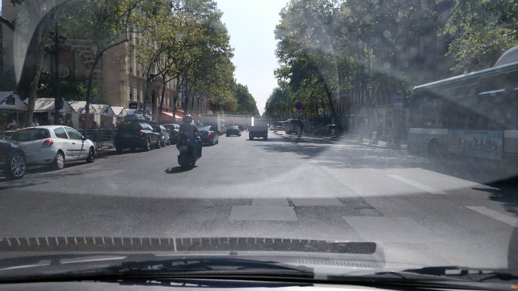 Street view near Hotel Le madison, Paris 06 Luxembourg — © svr123456789 (CC BY-SA · Mapillary)